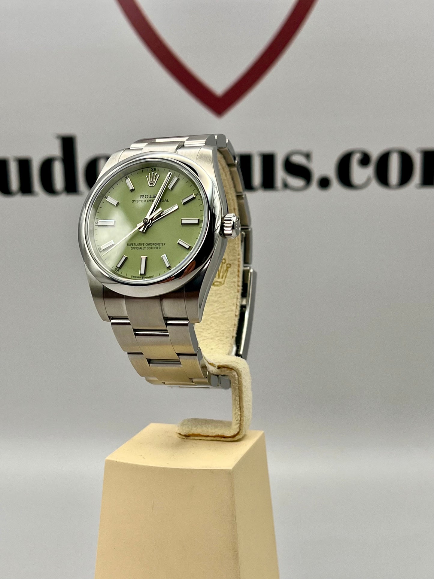 2025 *BRAND NEW* ROLEX OP34 Pistachio - 124200 - 34mm - Full Set