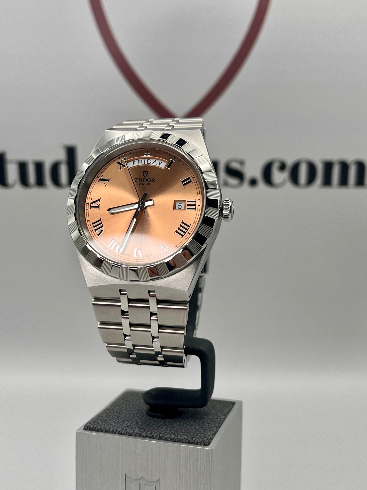 2024 TUDOR Royal Salmon 28600 - 41 mm - Full Set - Warranty to Sep 2029
