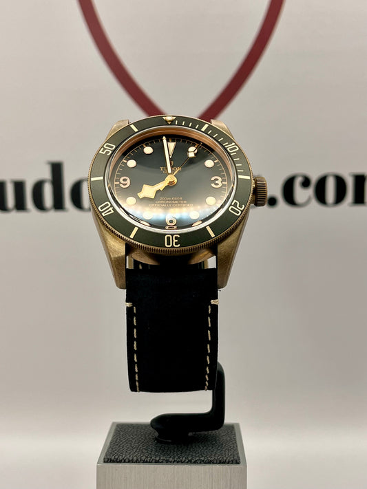 2023 TUDOR Black Bay Bronze - 79250BA - 43mm - Full Set