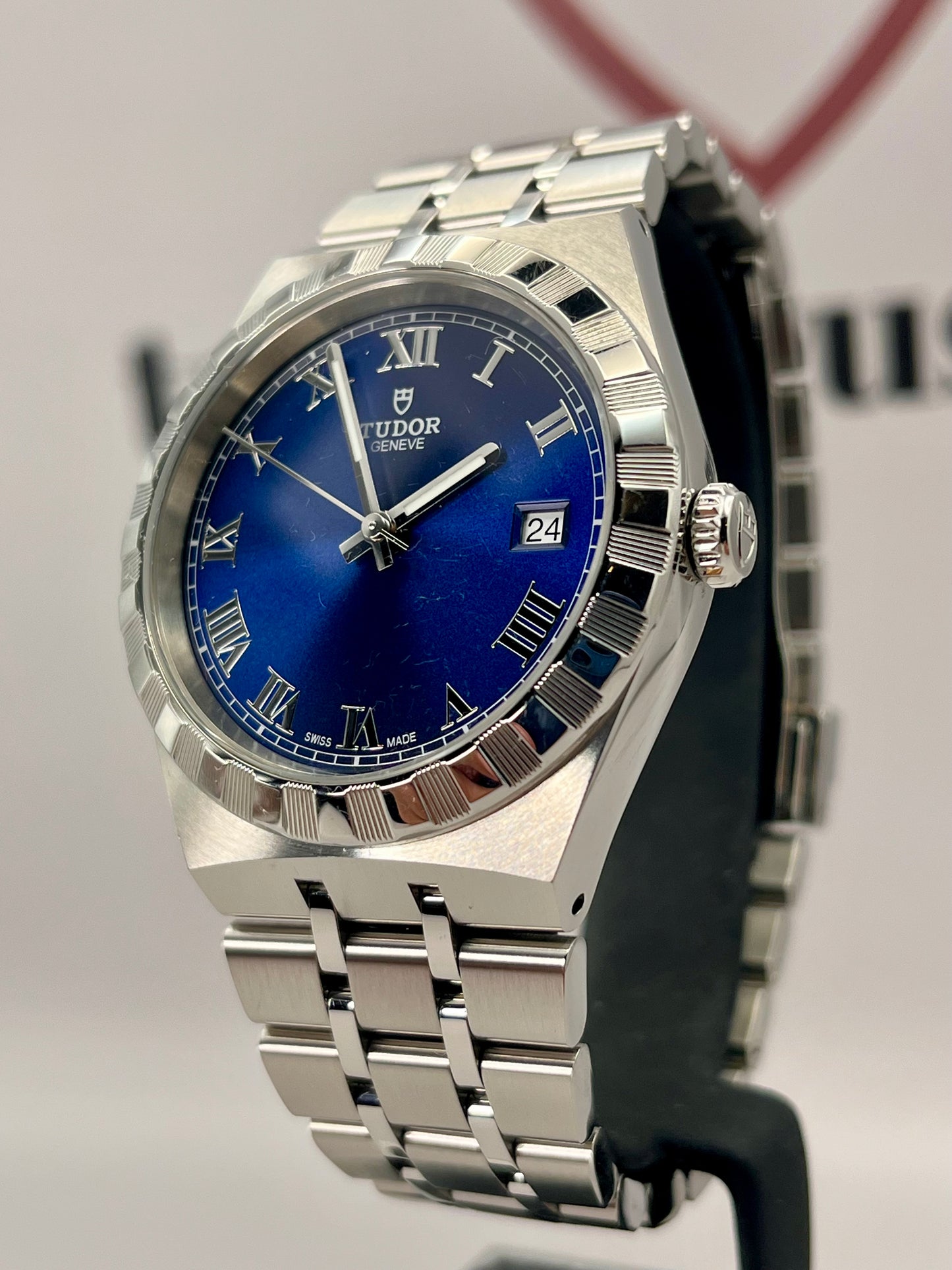 2025 TUDOR Royal 28500 - 38mm - Full Set - Warranty