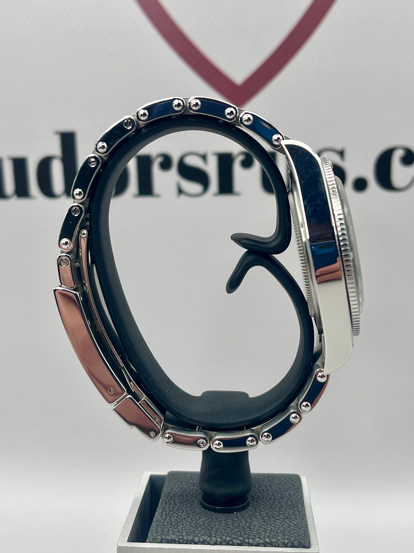 2024 TUDOR Black Bay 54 - M79000 - 37mm - Immaculate