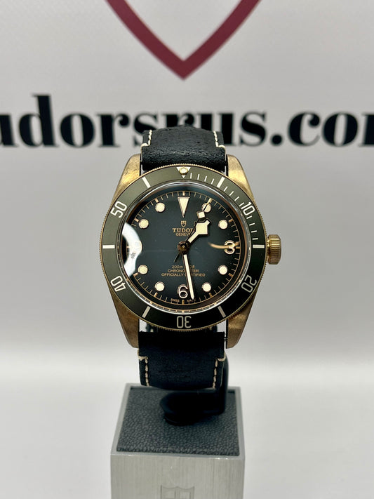2025 TUDOR Black Bay Bronze - 79250BA - 43mm - Full Set