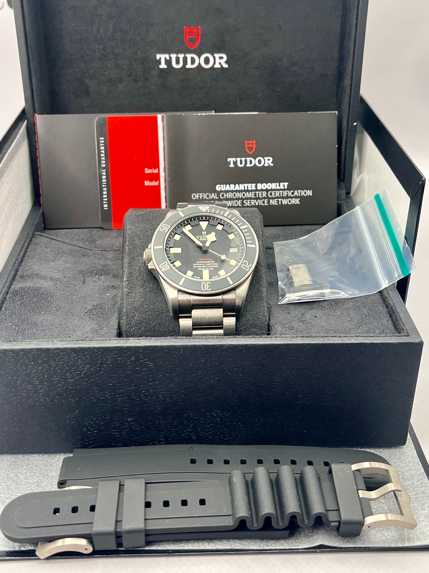 TUDOR Pelagos LHD - 42mm - 25610TNL - Full Set