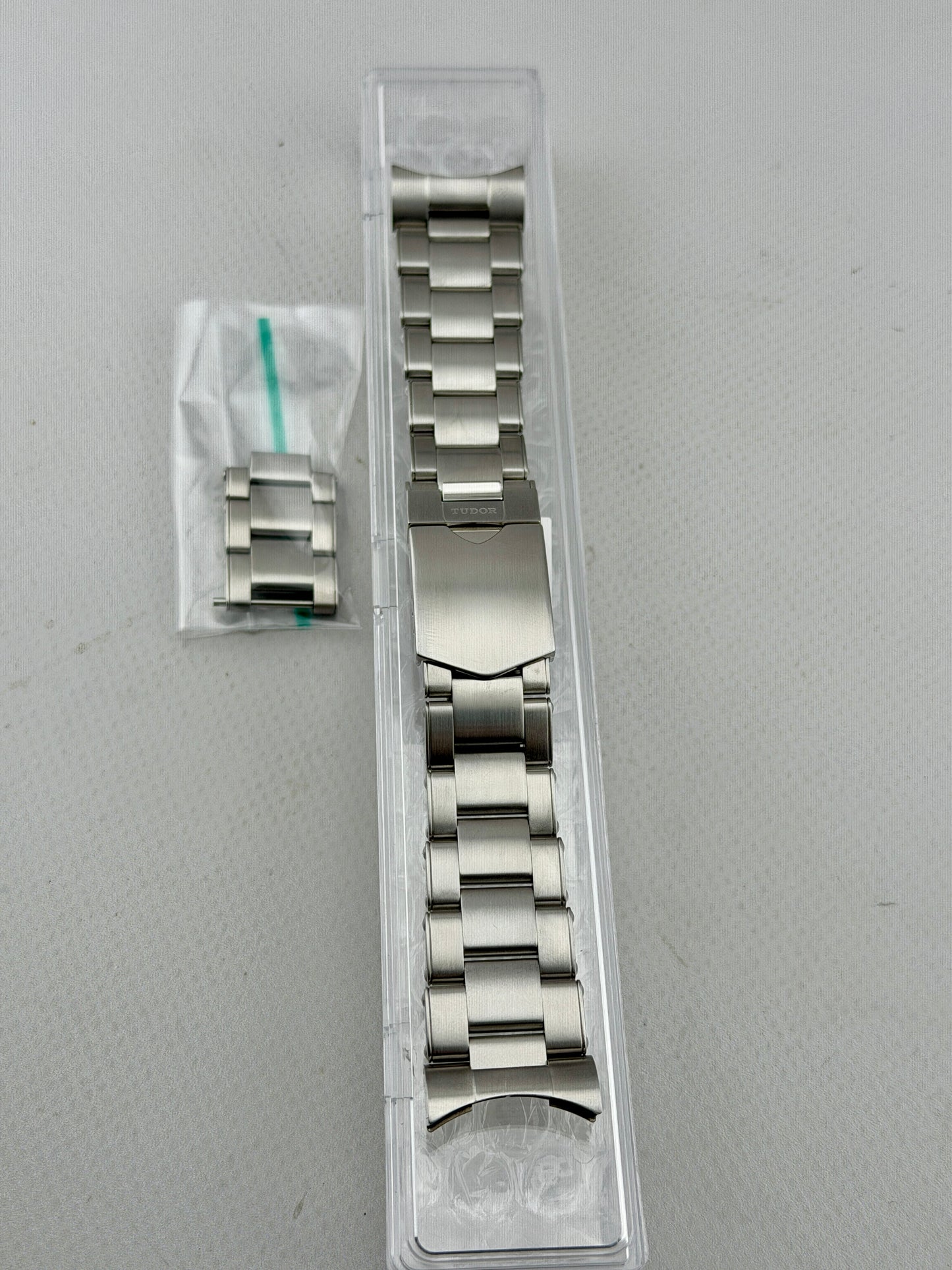 Genuine OEM Tudor Black Bay 22mm Strap + half link included