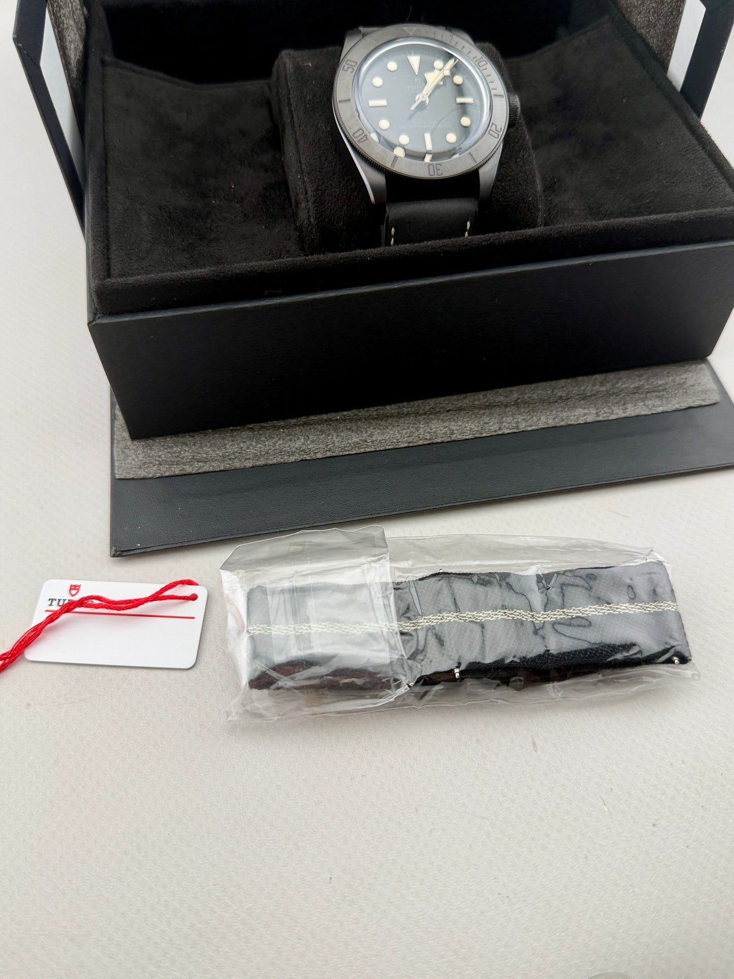 2025 UNWORN TUDOR Black Bay Ceramic 79210CNU METAS 41mm Full Set