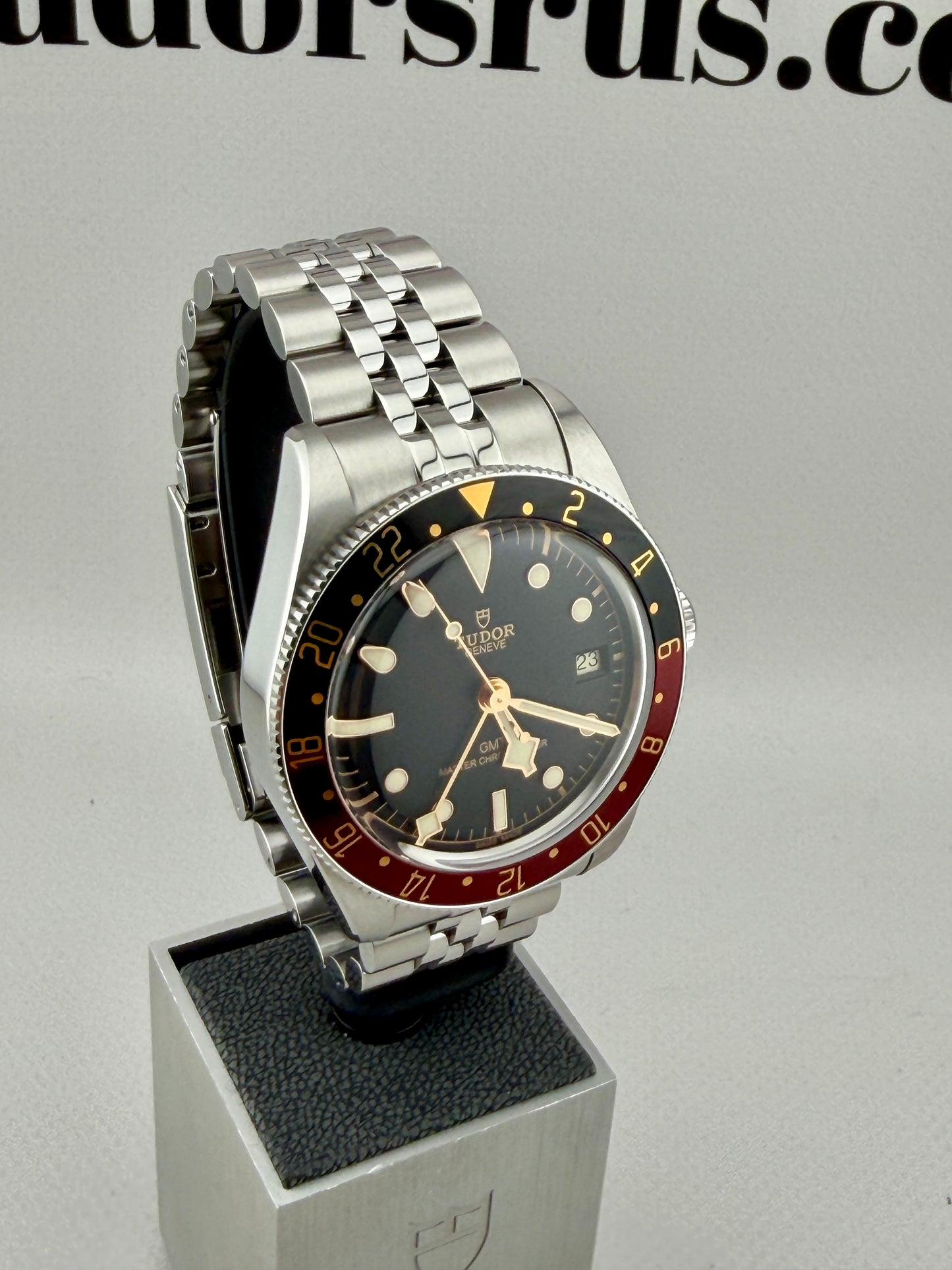 04/2026 TUDOR Black Bay 58 GMT 7939G1A0NRU Jubilee Strap 39mm Full Set