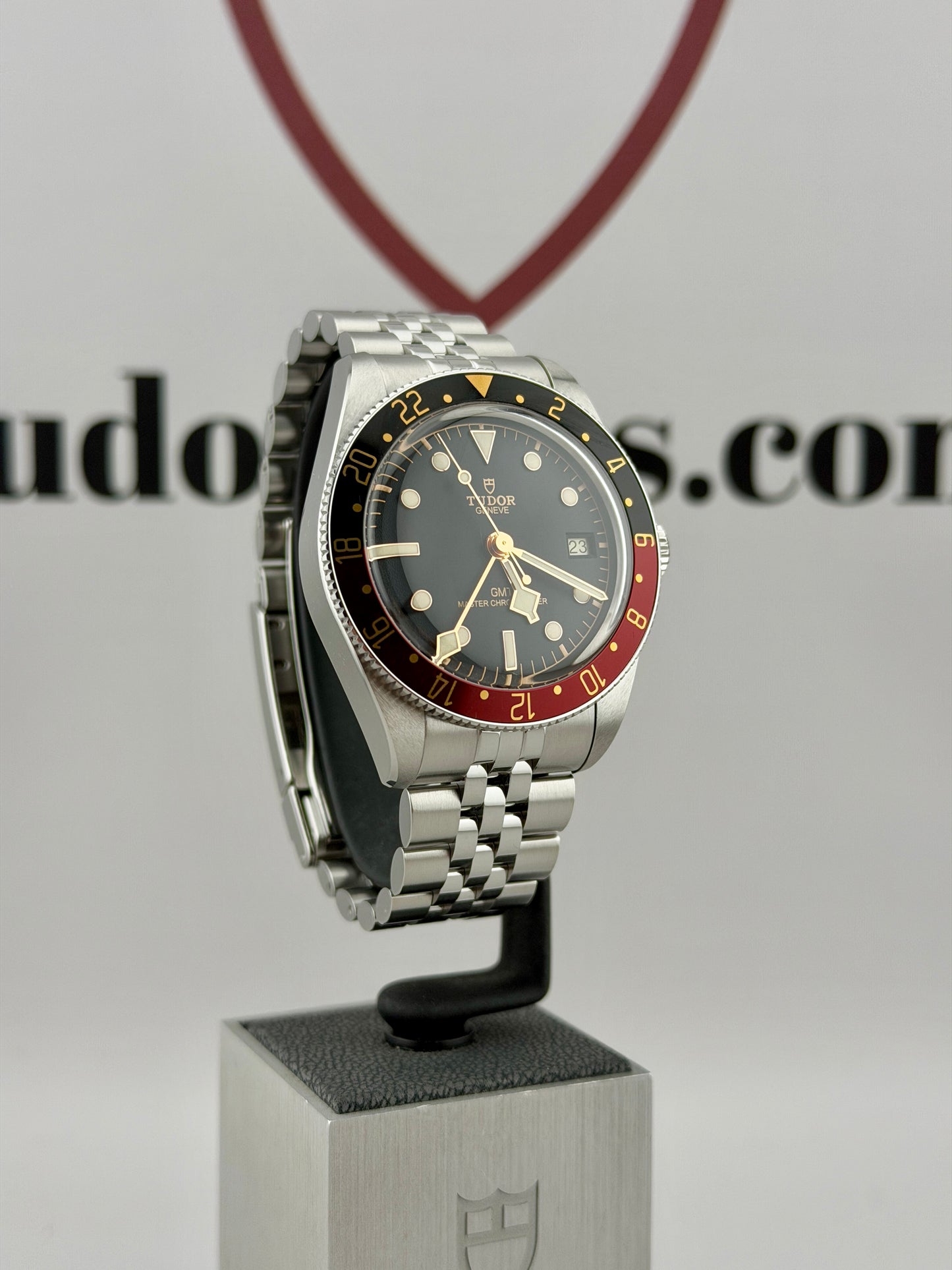04/2026 TUDOR Black Bay 58 GMT 7939G1A0NRU Jubilee Strap 39mm Full Set