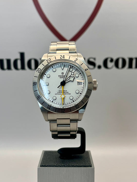 2025 TUDOR Black Bay Pro Opaline - 79470 - 39mm - Full Set - Warrnty to Apr 2030