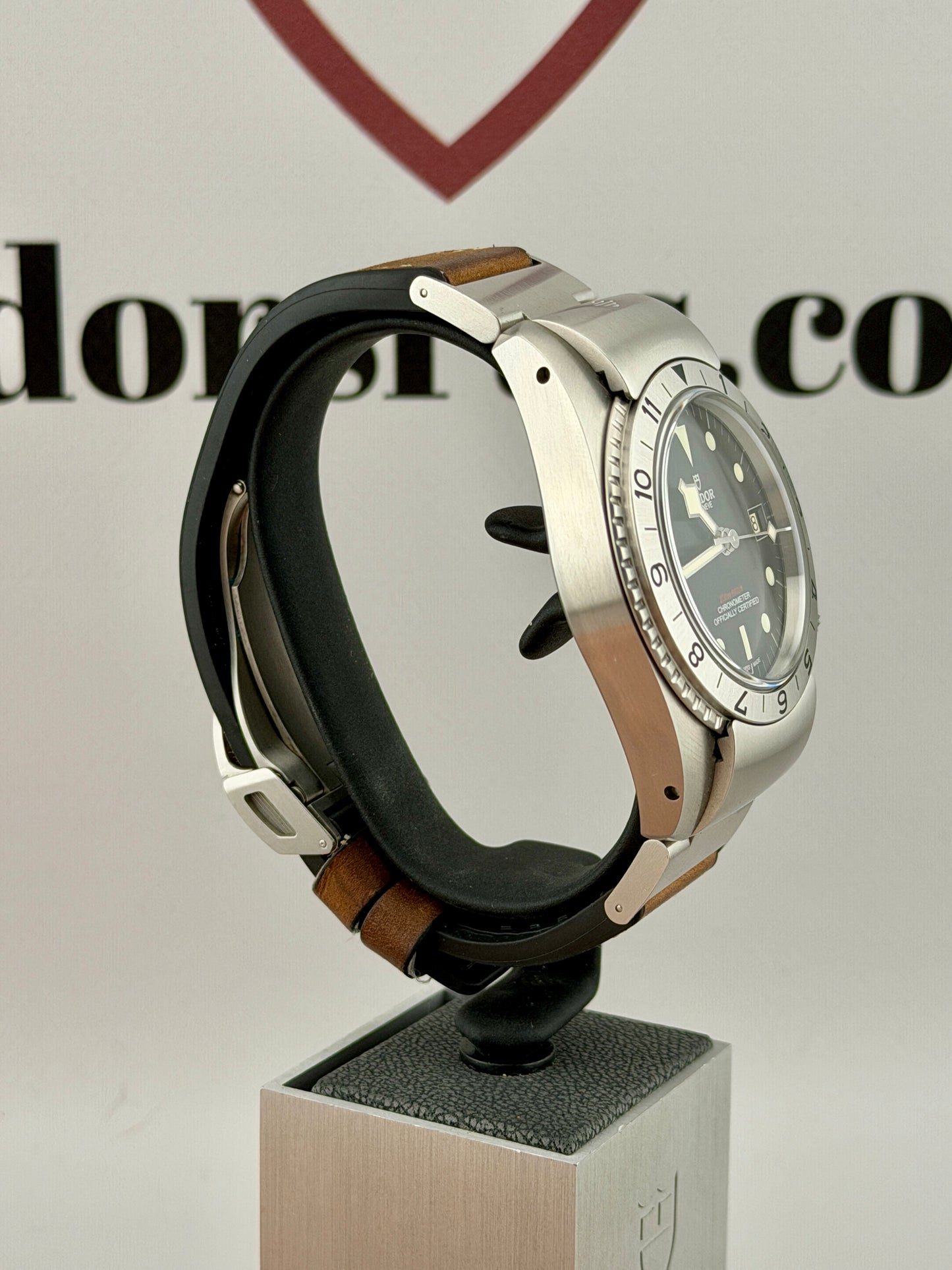 2022 TUDOR P01 42mm 70150 Full Set + Warranty