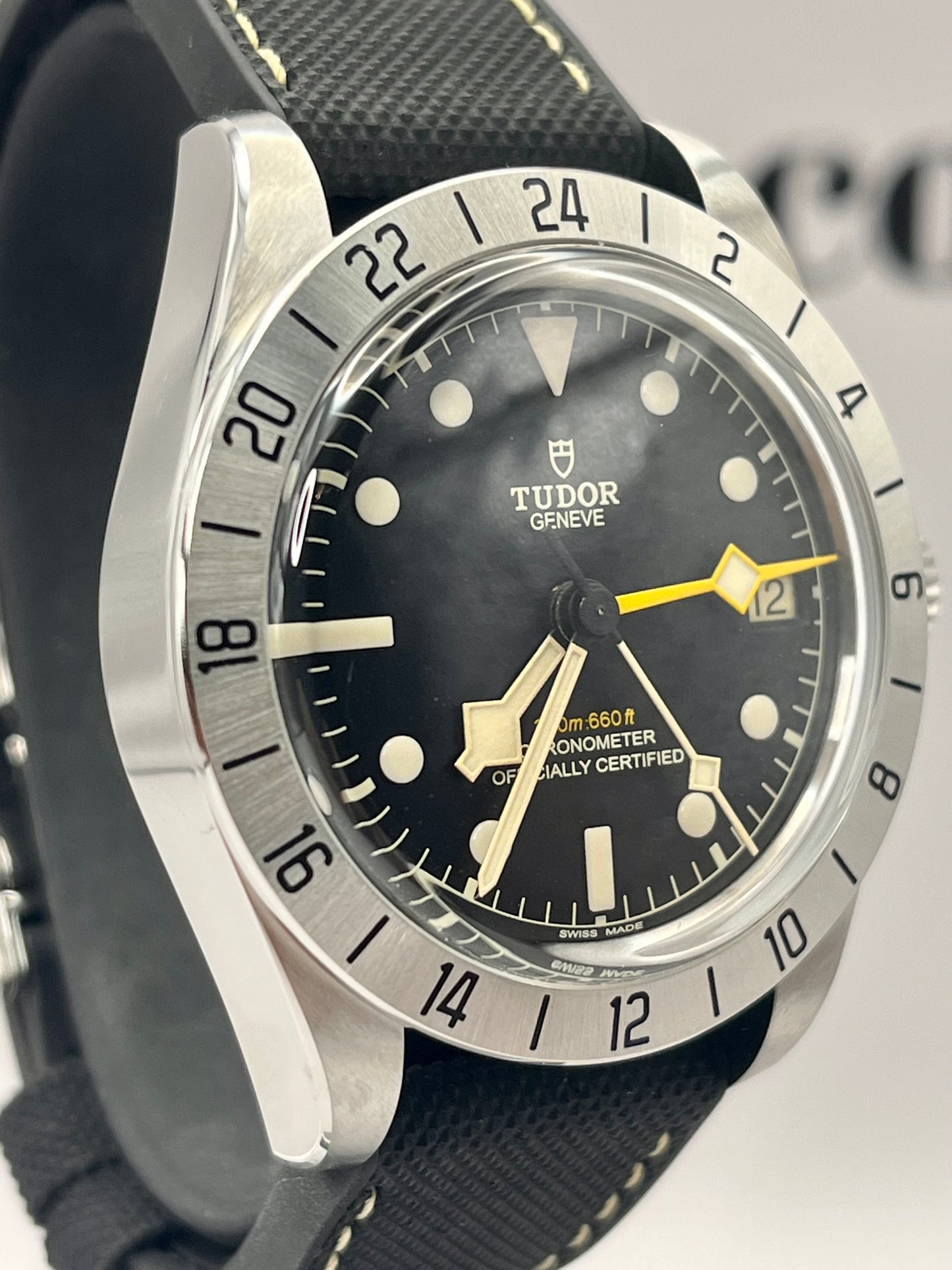 2025 TUDOR Black Bay Pro - 39mm - M79470 - Full Set
