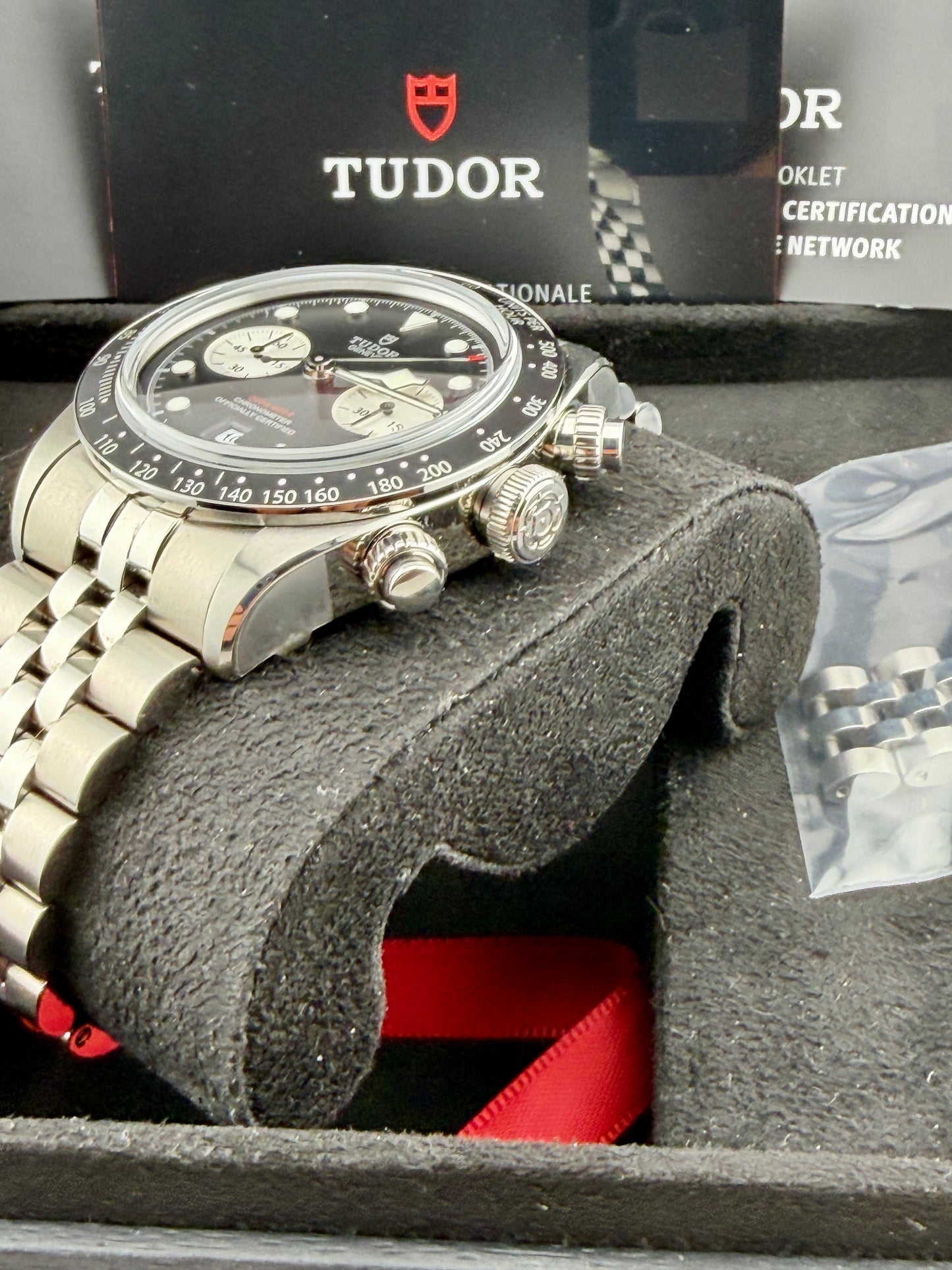 New 2026 TUDOR Black Bay Chrono Reverse Panda + Jubilee 41mm Full Set