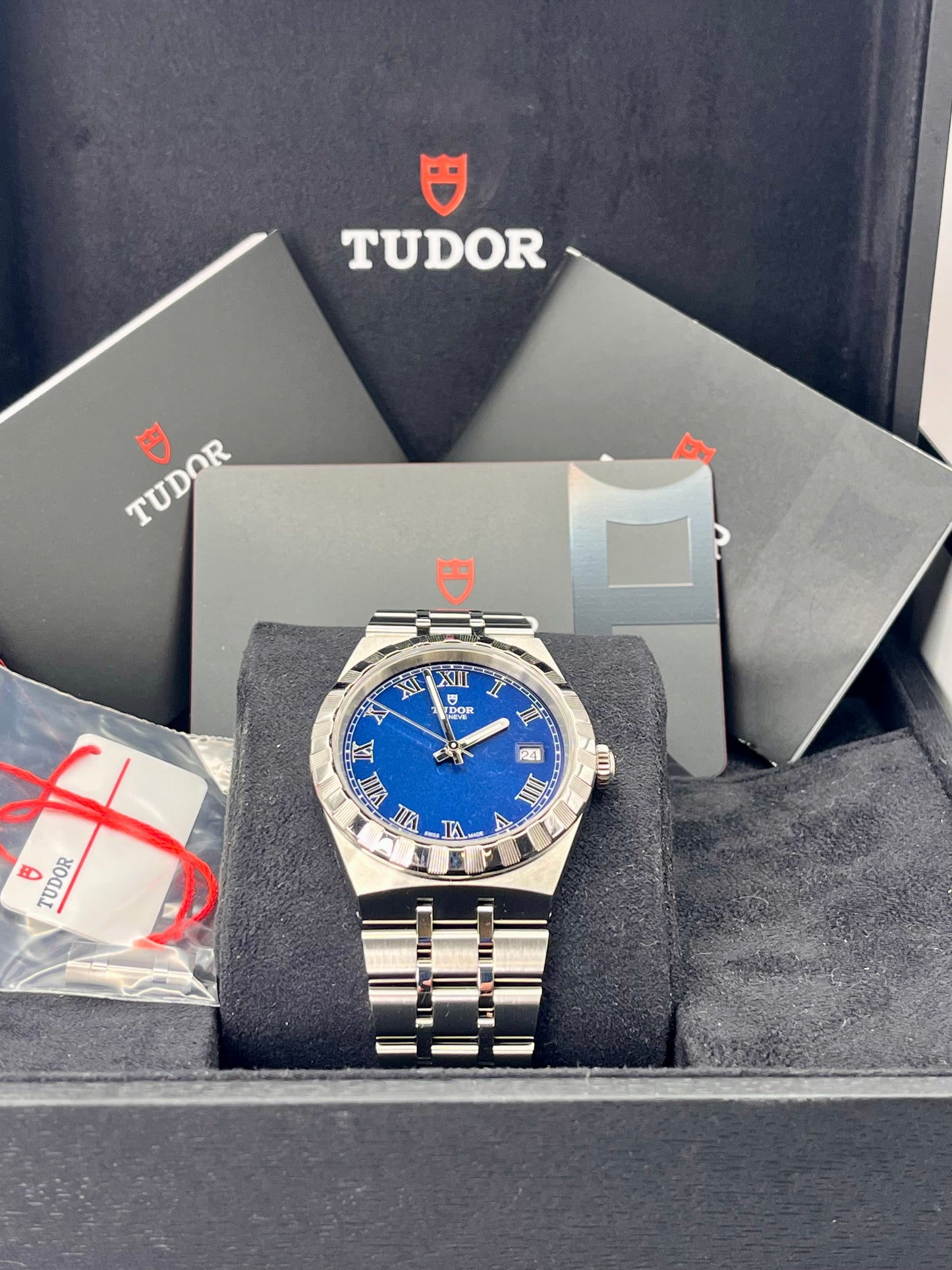 2025 TUDOR Royal 28500 - 38mm - Full Set - Warranty