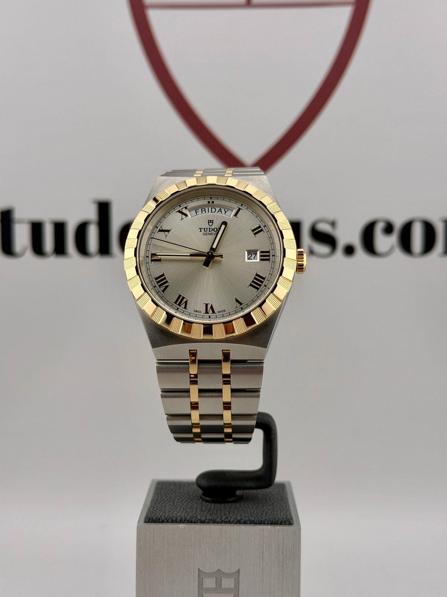 UNWORN Dec 2025 TUDOR Royal Day/Date 28603 Steel & Gold 41mm