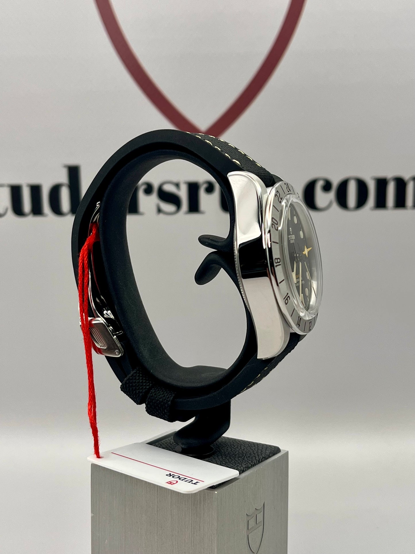 2025 TUDOR Black Bay Pro - 39mm - M79470 - Full Set