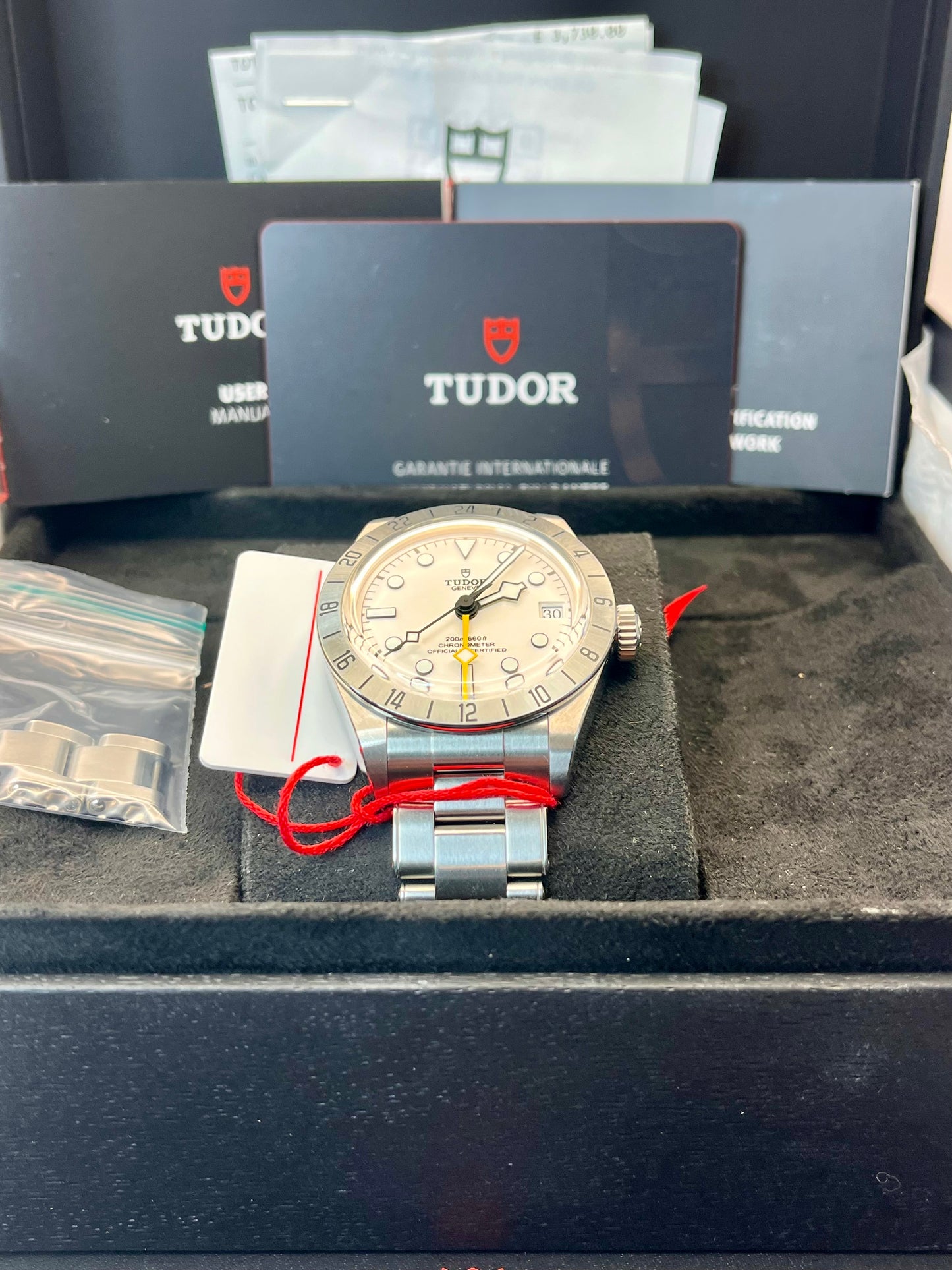 2025 TUDOR Black Bay Pro Opaline - 79470 - 39mm - Full Set - Warrnty to Apr 2030