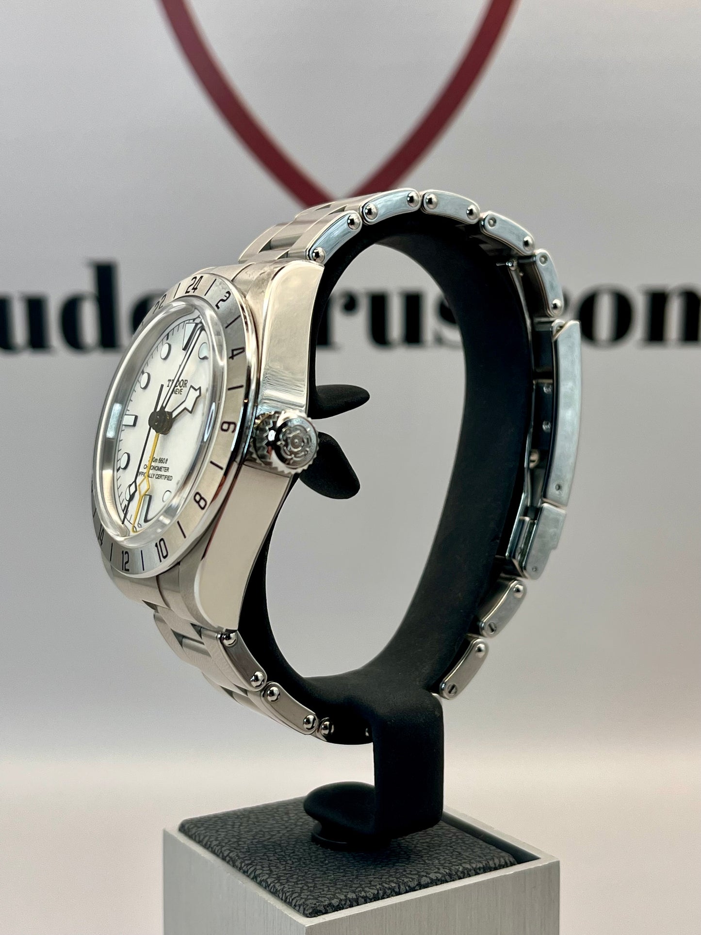 2025 TUDOR Black Bay Pro Opaline - 79470 - 39mm - Full Set - Warrnty to Apr 2030