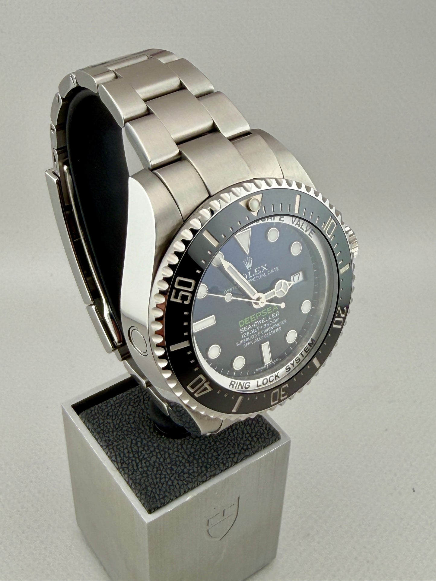ROLEX SD DeepSea James Cameron 116660 44mm Superb Condition