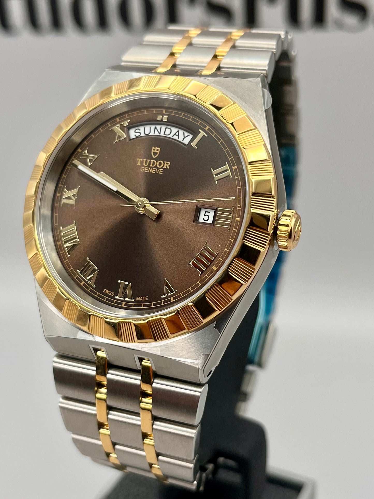 2025 *UNWORN* TUDOR Royal Day Date - 28603 - 41mm - Choc Dial