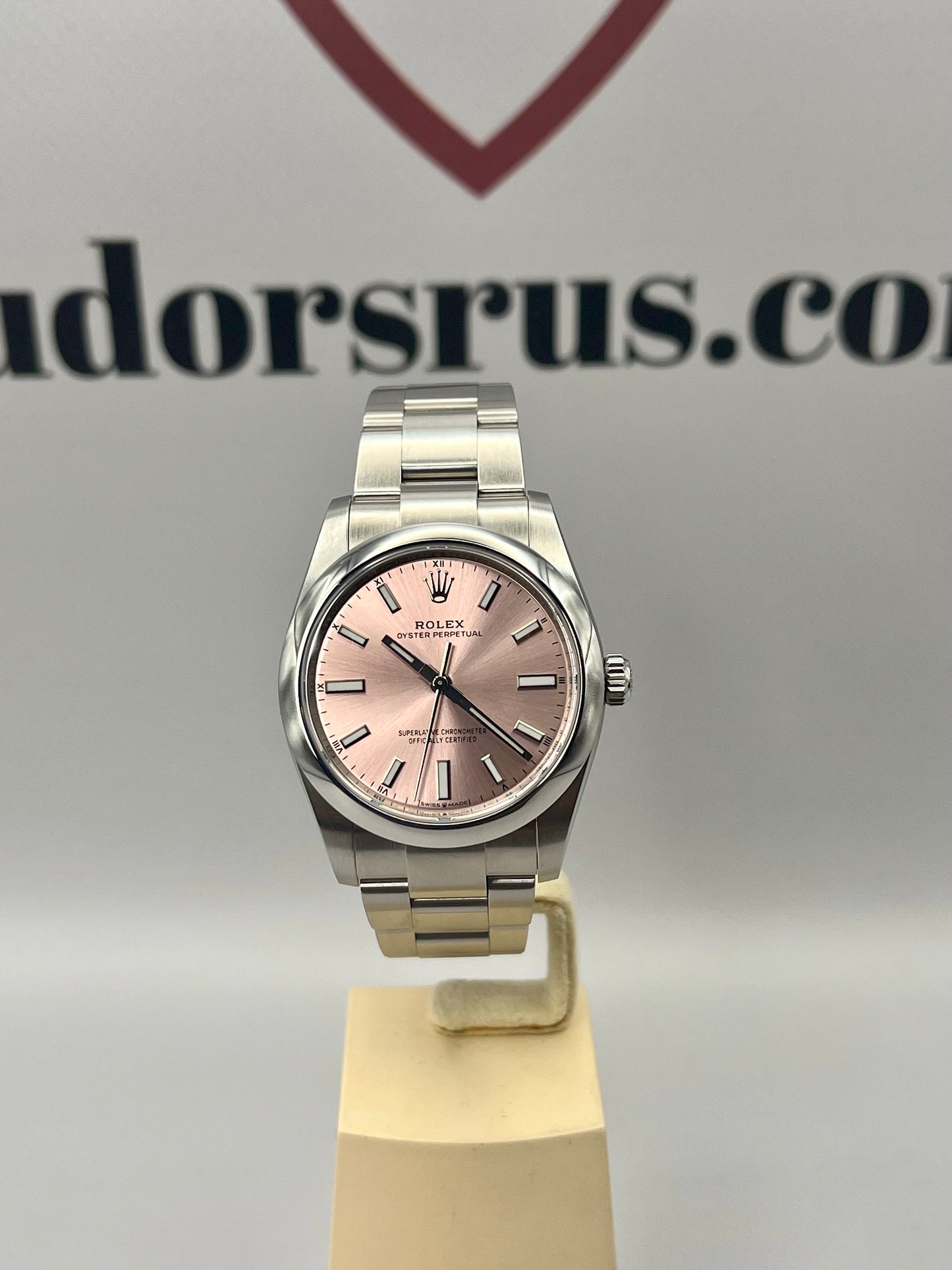 2025 ROLEX Oyster Perpetual Pink Dial - 124200 - 34mm - Full Set