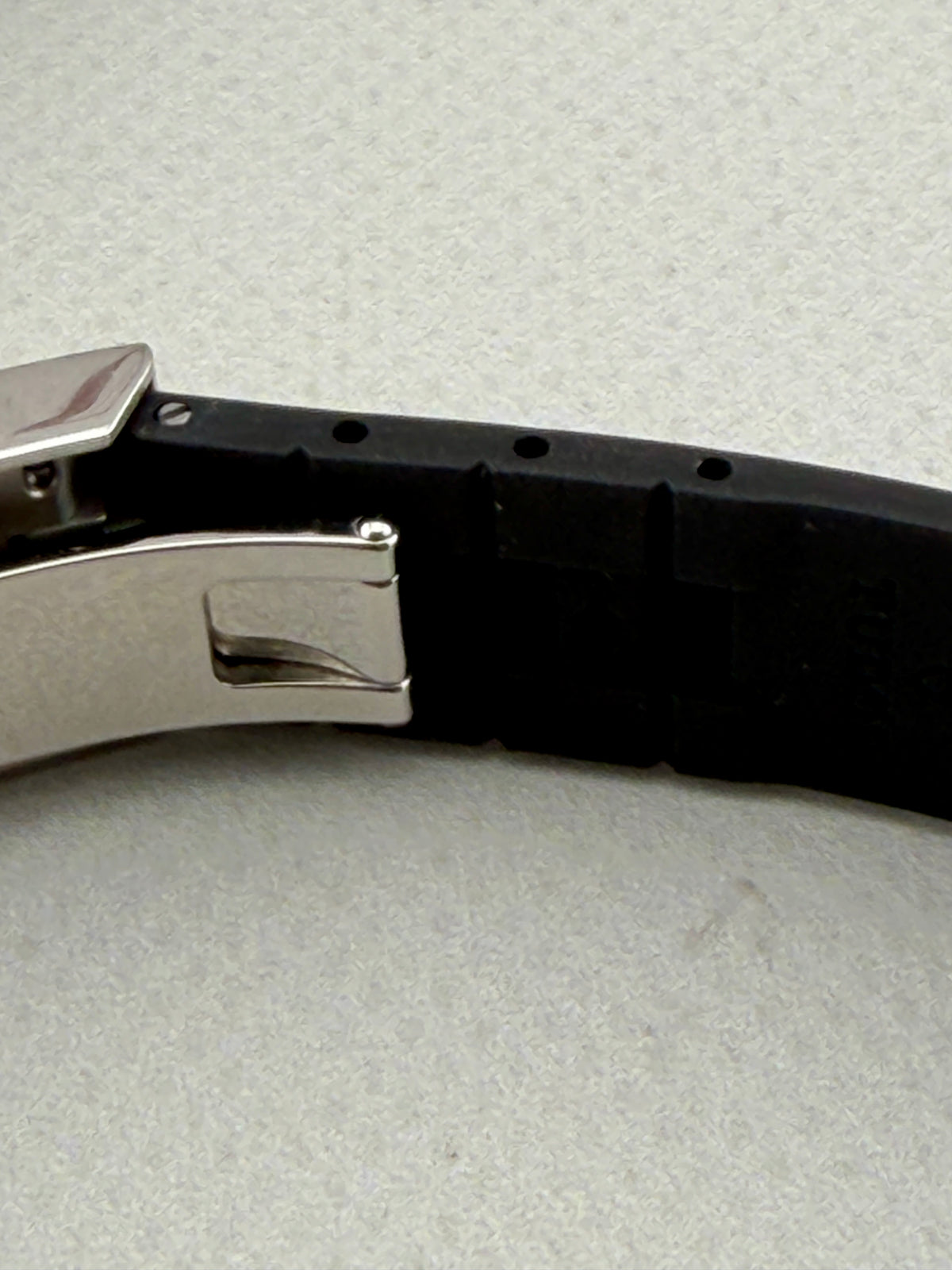 OEM Tudor 20mm Black Rubber Strap & OEM T Fit Clasp + End links