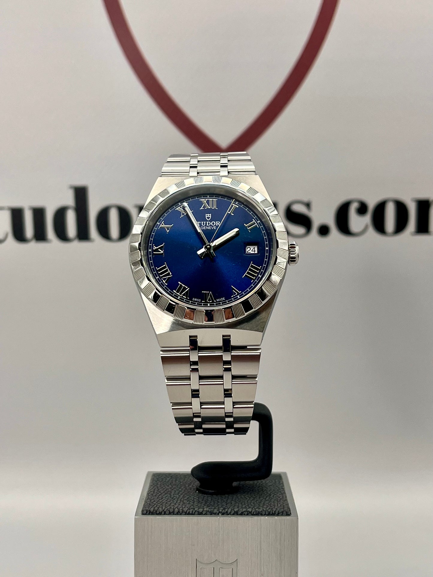 2025 TUDOR Royal 28500 - 38mm - Full Set - Warranty