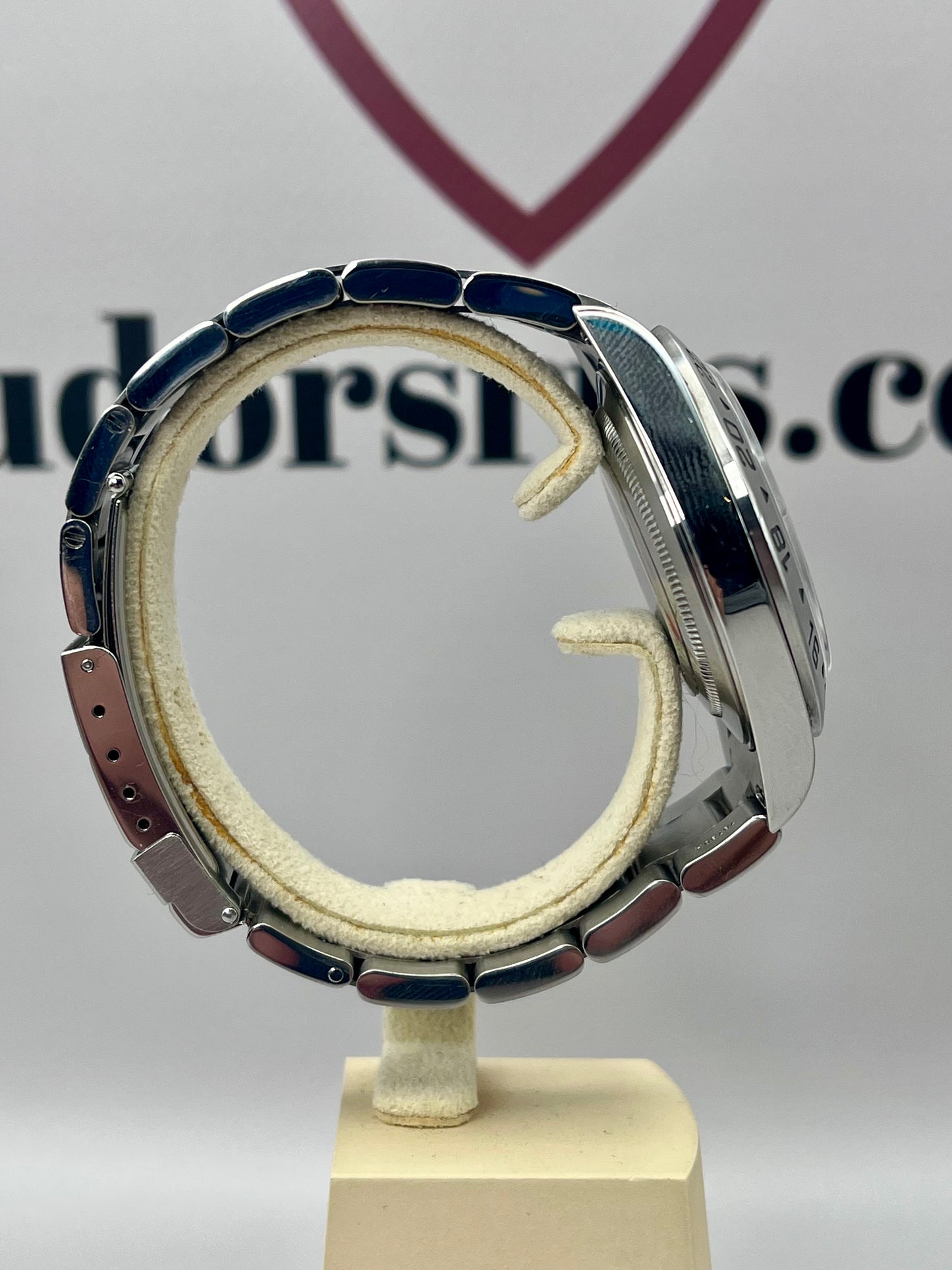 ROLEX Explorer II GMT 40mm 16570 Polar Serviced by Rolex