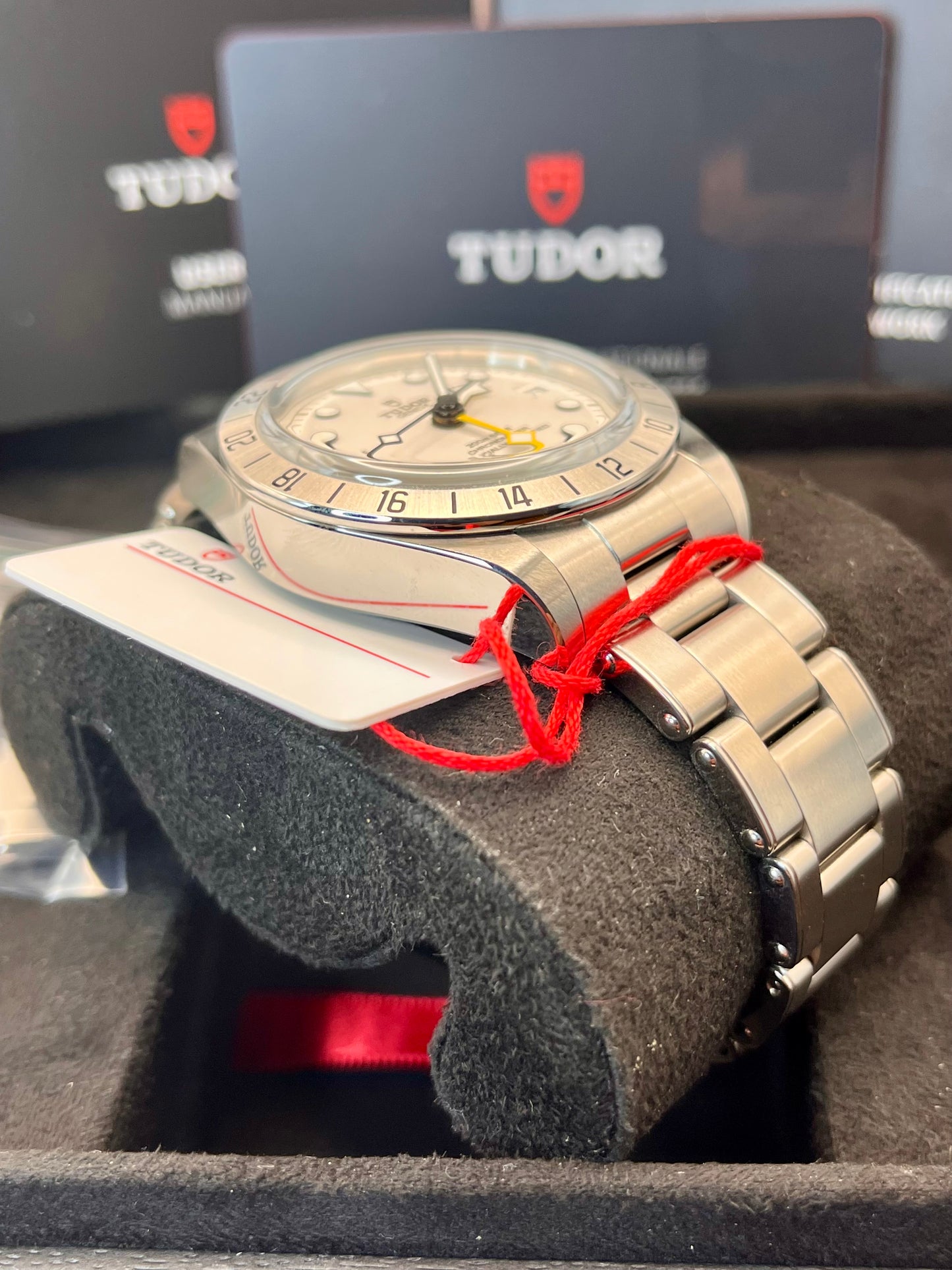 2025 TUDOR Black Bay Pro Opaline - 79470 - 39mm - Full Set - Warrnty to Apr 2030