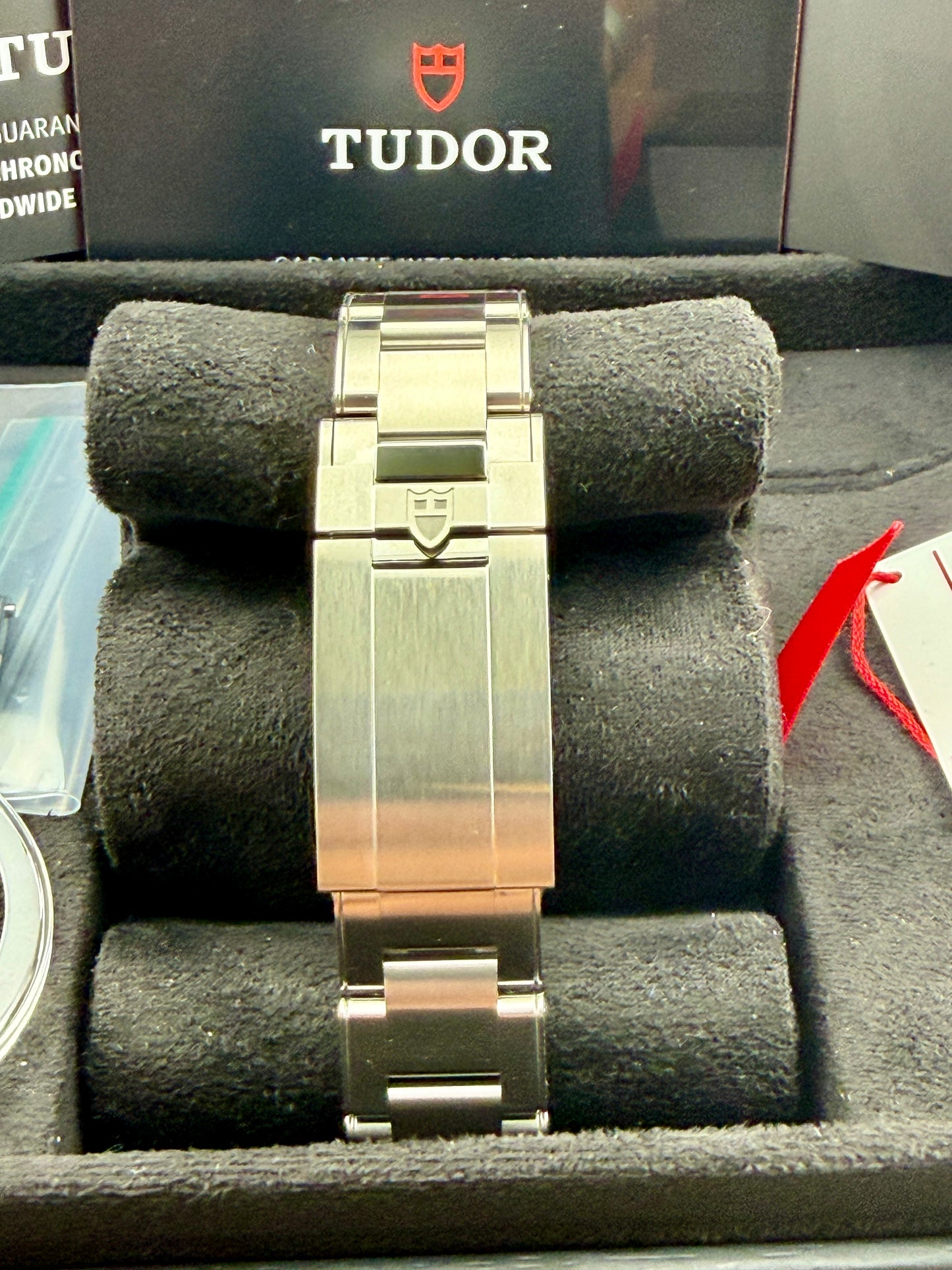 New/Unworn 2026 TUDOR Black Bay Pro Opaline 79470 39mm Full Set