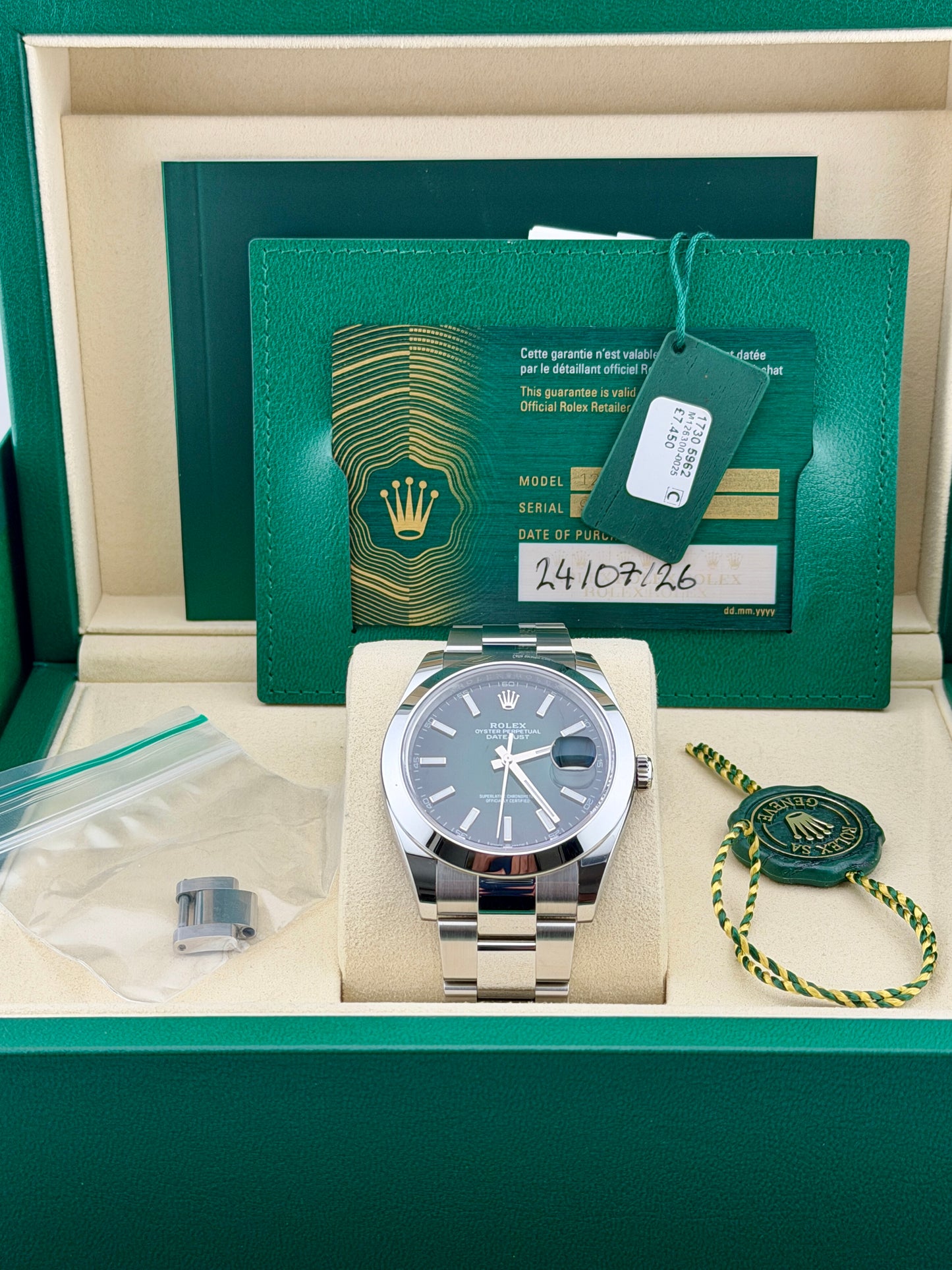 2026 ROLEX DateJust 41 Ombre Green Dial 126300 41mm Full Set