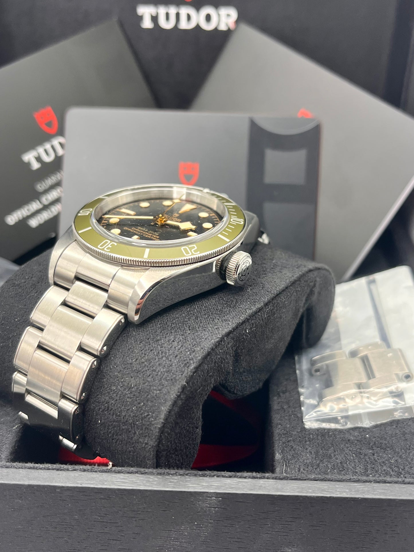2022 TUDOR Black Bay 79230G 'Harrods' Edition - 41mm - Full Set