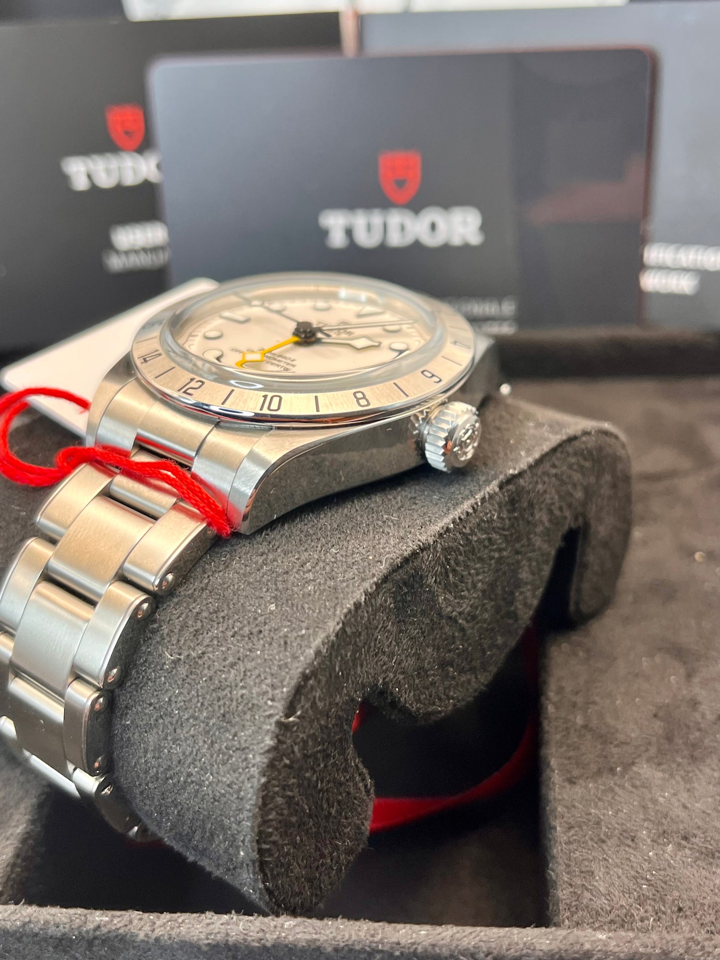 2025 TUDOR Black Bay Pro Opaline - 79470 - 39mm - Full Set - Warrnty to Apr 2030