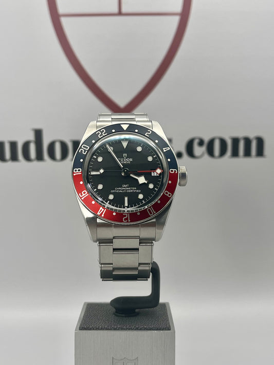 2025 **BRAND NEW** TUDOR Black Bay GMT 'Pepsi' - 79830RB - 2 x OEM Straps