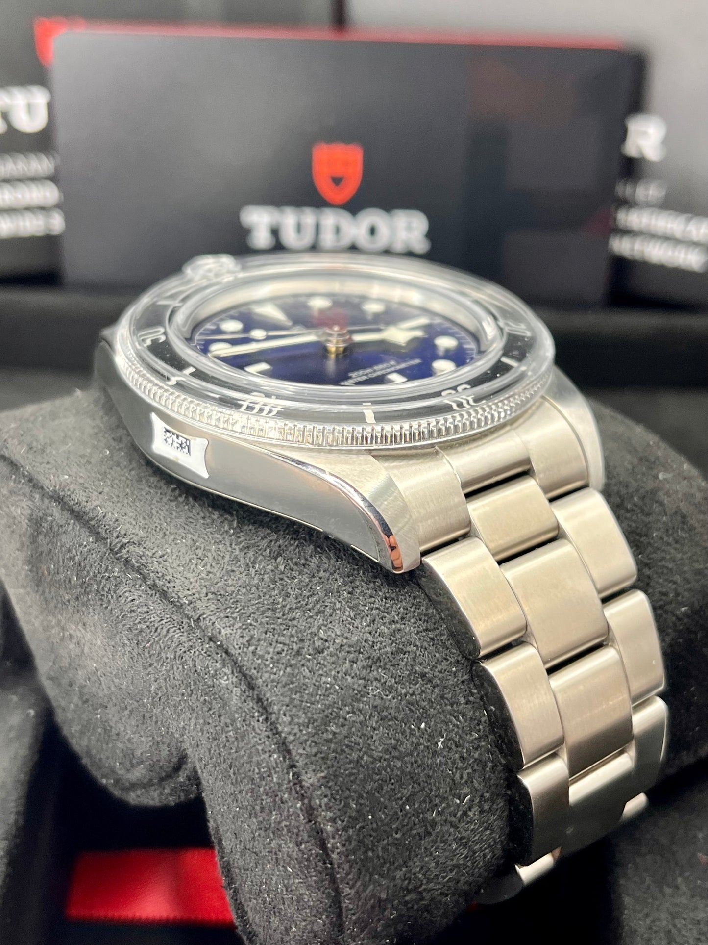 2025 **UNWORN** TUDOR Black Bay 68 - 43mm - M7943A1A0NU