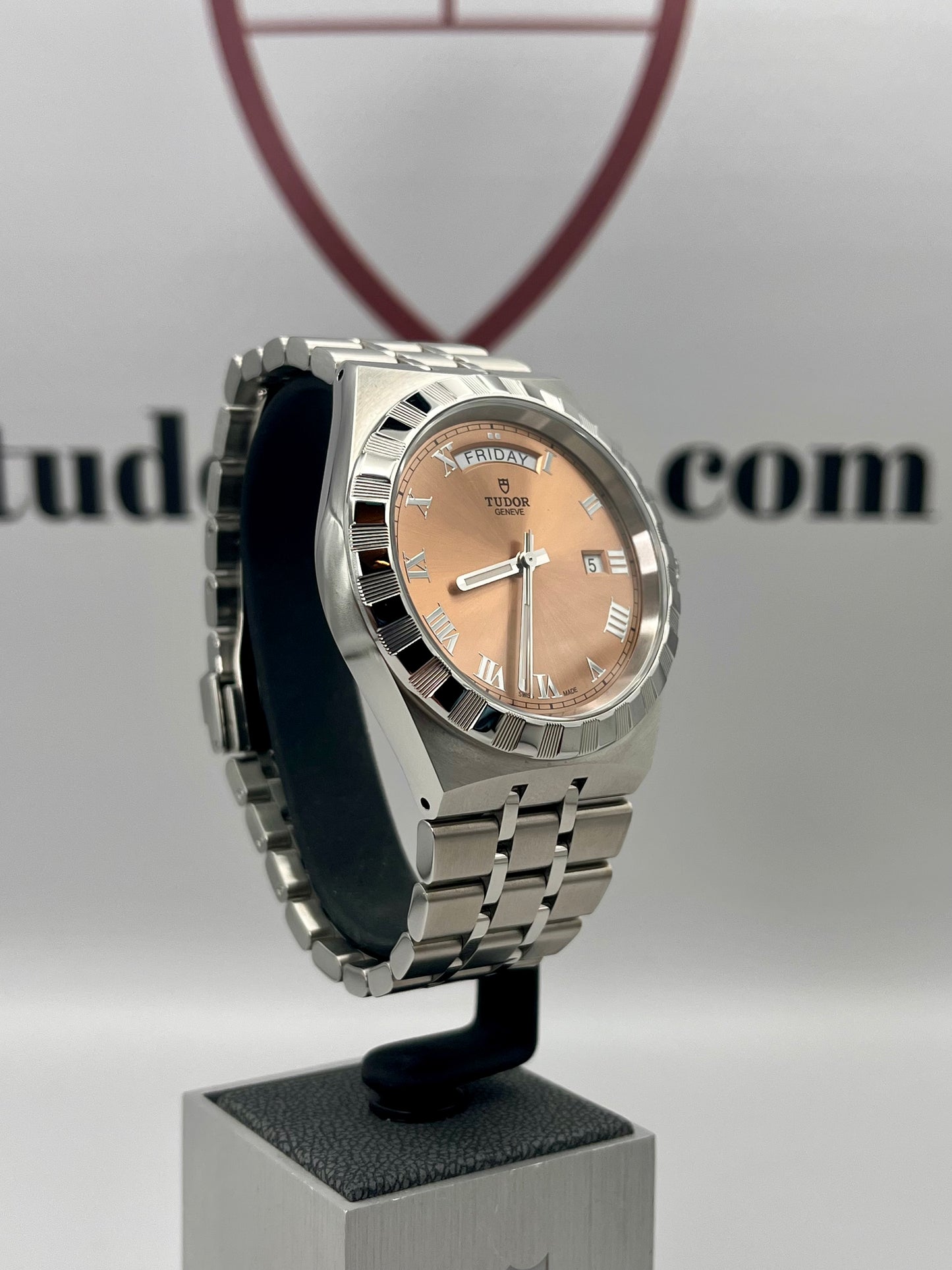 2024 TUDOR Royal Salmon 28600 - 41 mm - Full Set - Warranty to Sep 2029