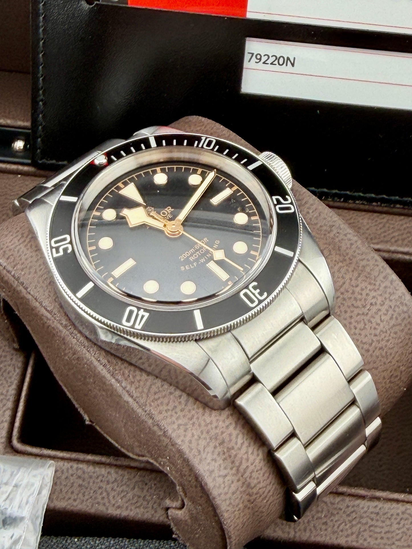 TUDOR Black Bay 41mm M79220N Smiley Black Bezel RARE Full Set