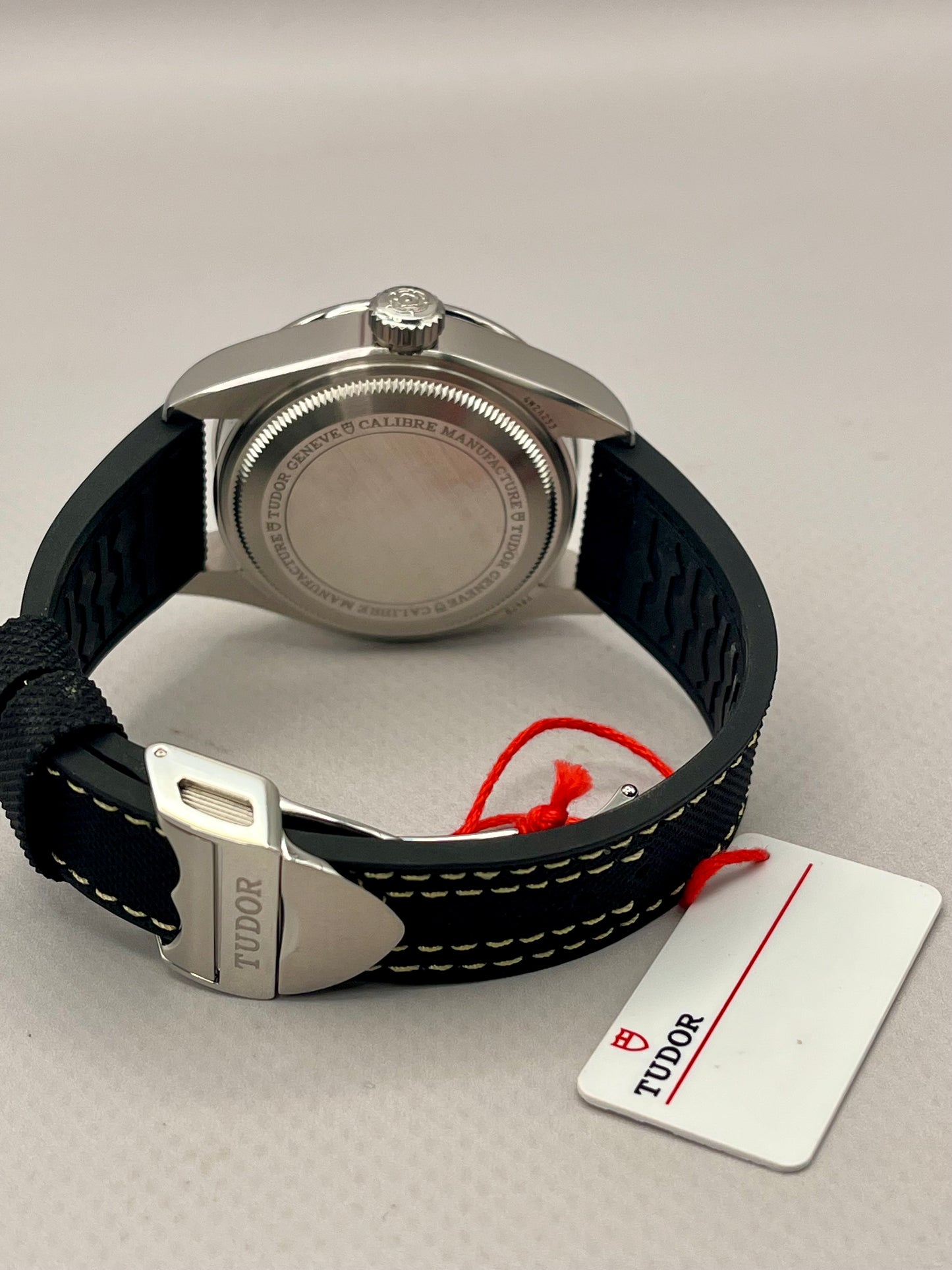 2025 TUDOR Black Bay Pro - 39mm - M79470 - Full Set