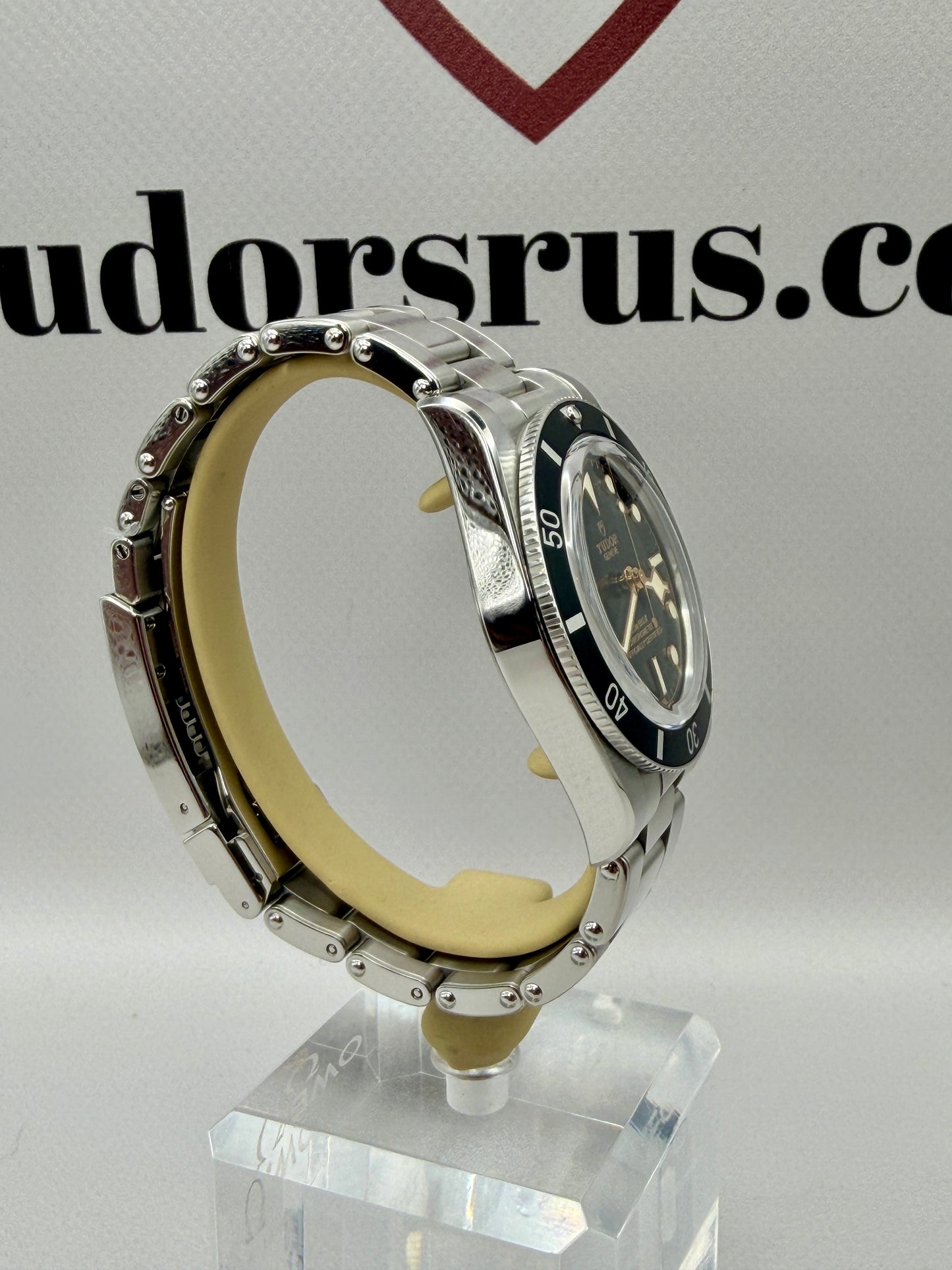 2025 TUDOR Black Bay 54 M79000 37mm Full Set Immaculate Full Set