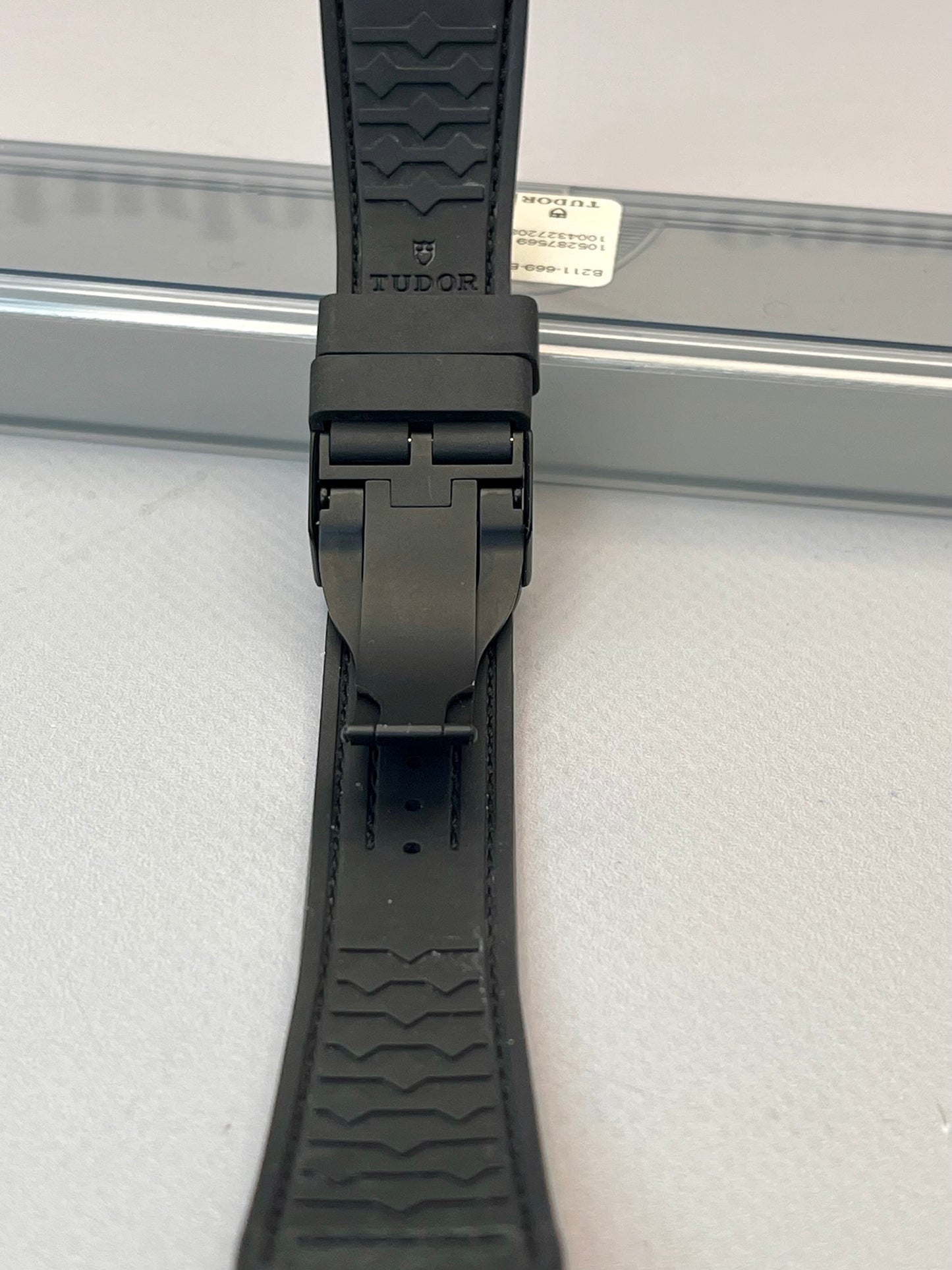 TUDOR OEM 22mm Hybrid Strap + OEM Tudor Black 18mm Clasp