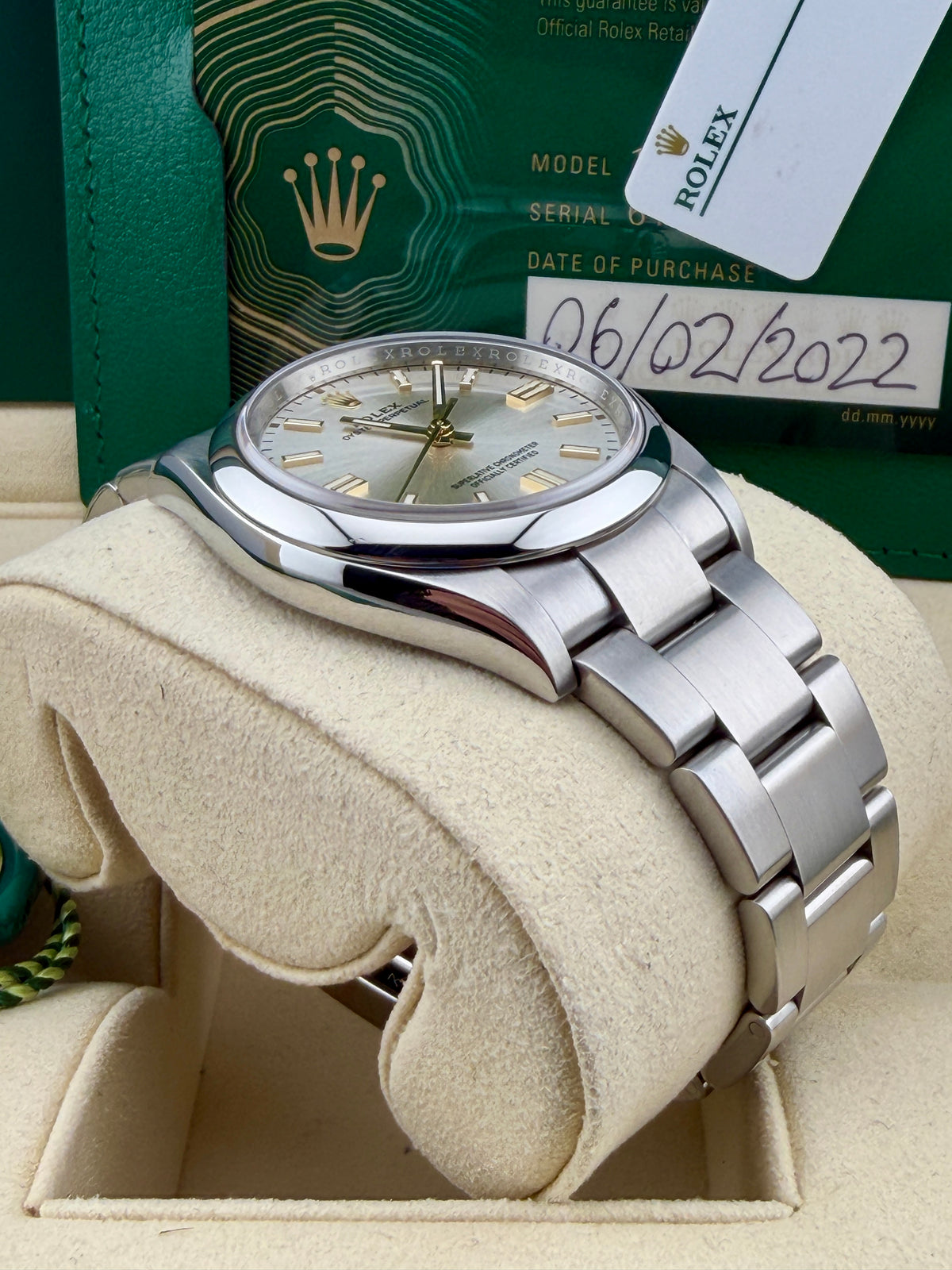 2022 ROLEX Oyster Perpetual 36 Silver Dial 126000 Full Set