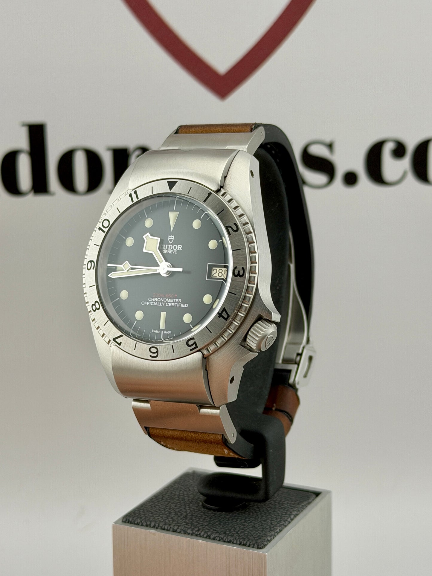 2022 TUDOR P01 42mm 70150 Full Set + Warranty