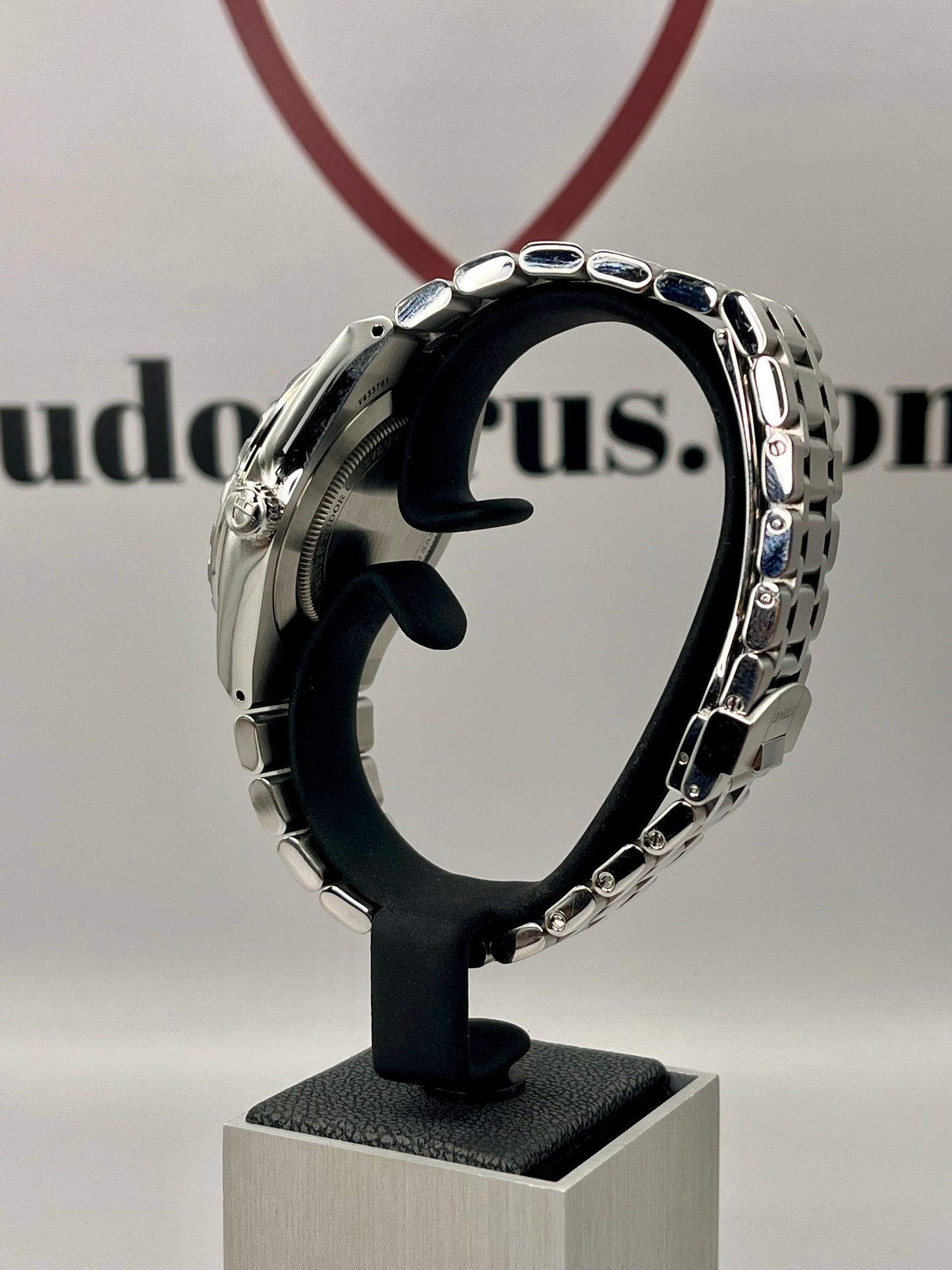 2025 TUDOR Royal 28500 - 38mm - Full Set - Warranty