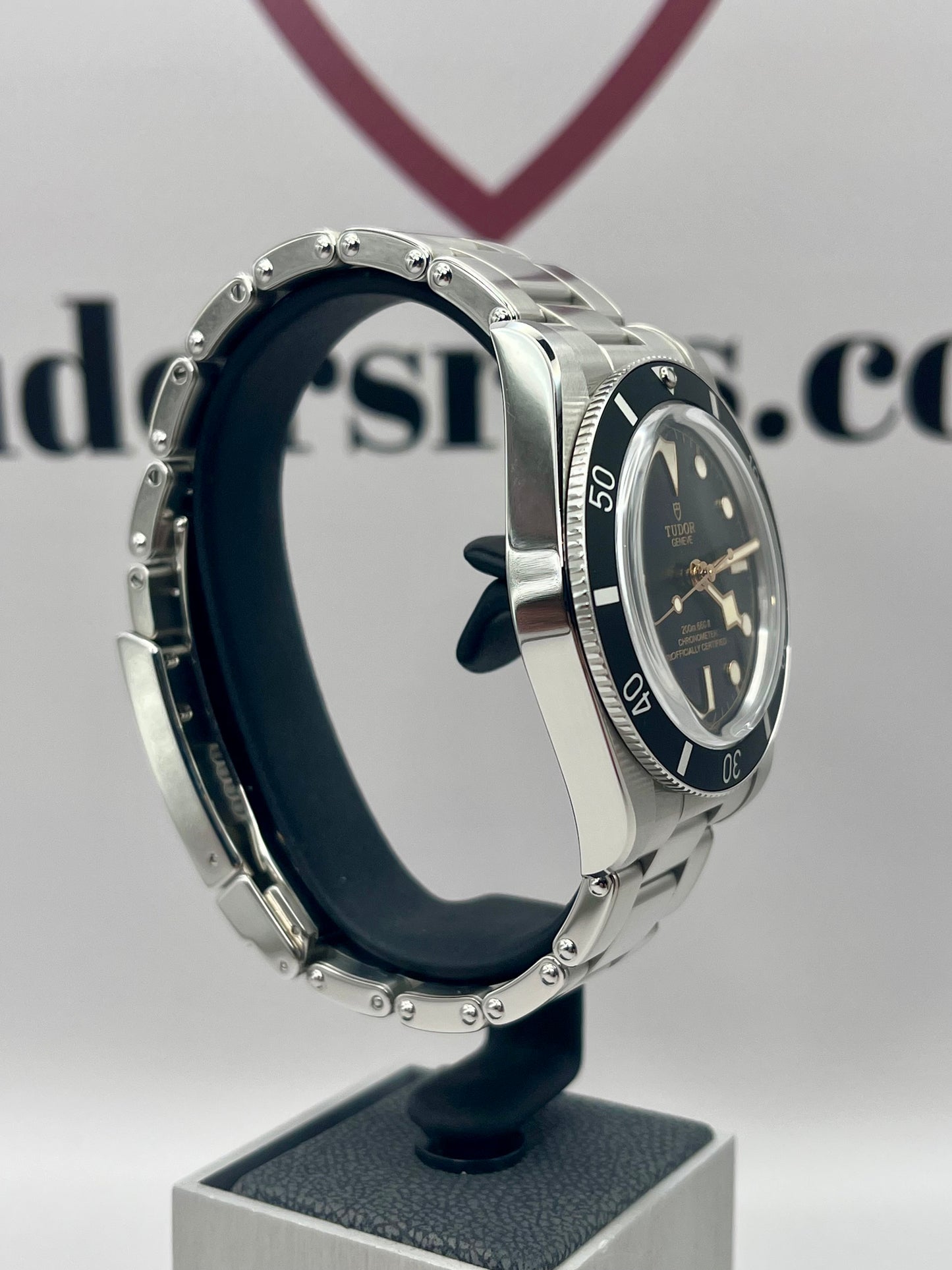 2024 TUDOR Black Bay 54 - M79000 - 37mm - Immaculate
