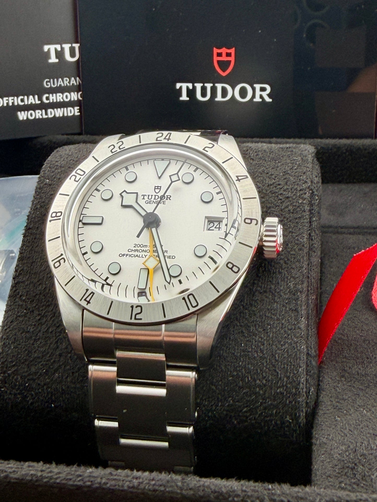 New/Unworn 2026 TUDOR Black Bay Pro Opaline 79470 39mm Full Set