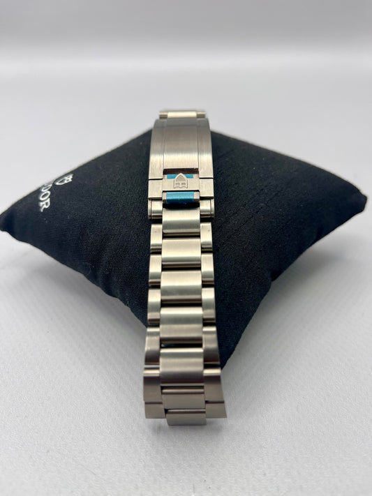 New/Unworn TUDOR OEM Pelagos 39mm - 25407N Titanium Strap - Stickered