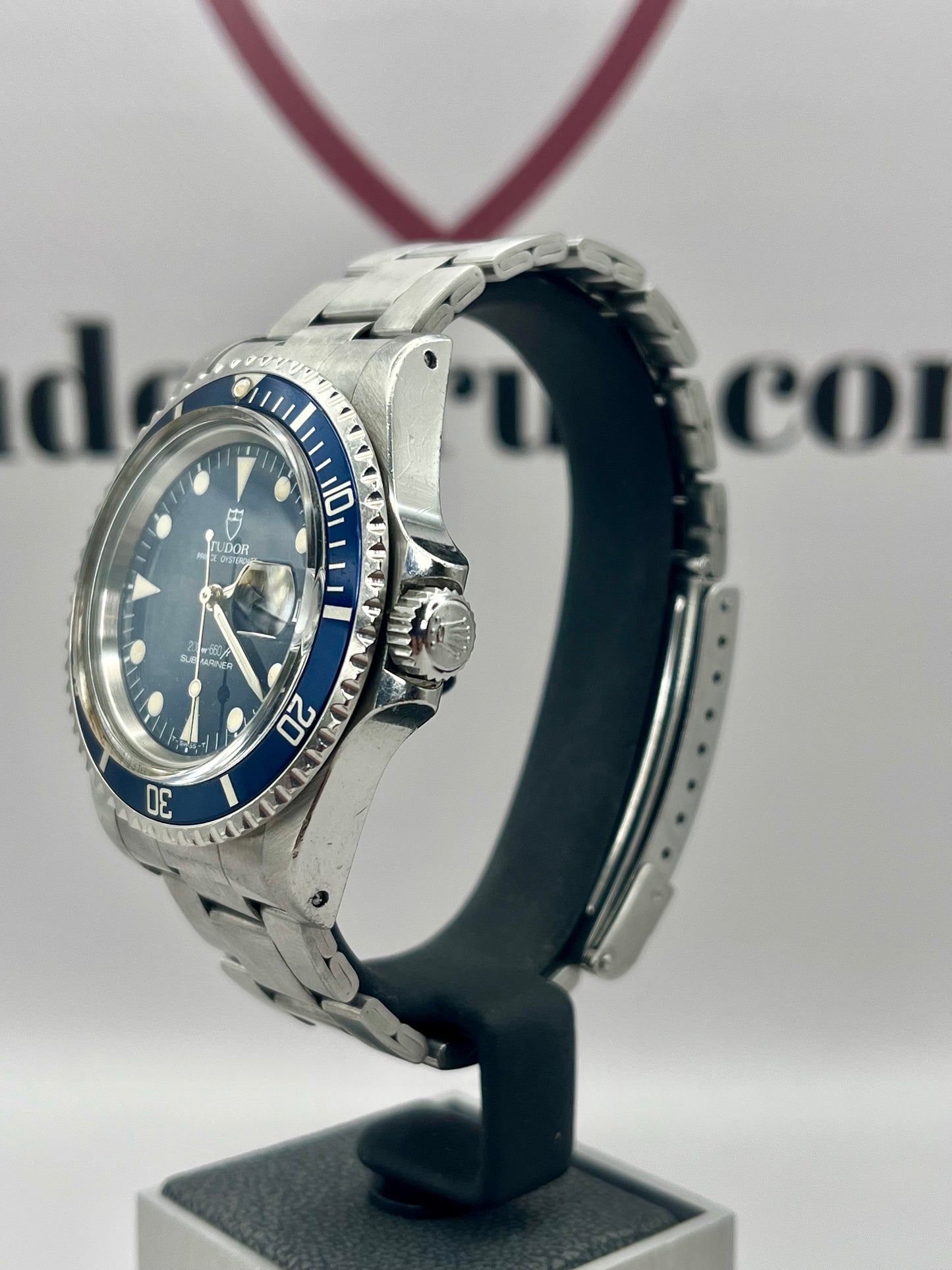 TUDOR Submariner 79090 - 40mm - Rolex Case & Crown - Collectors!