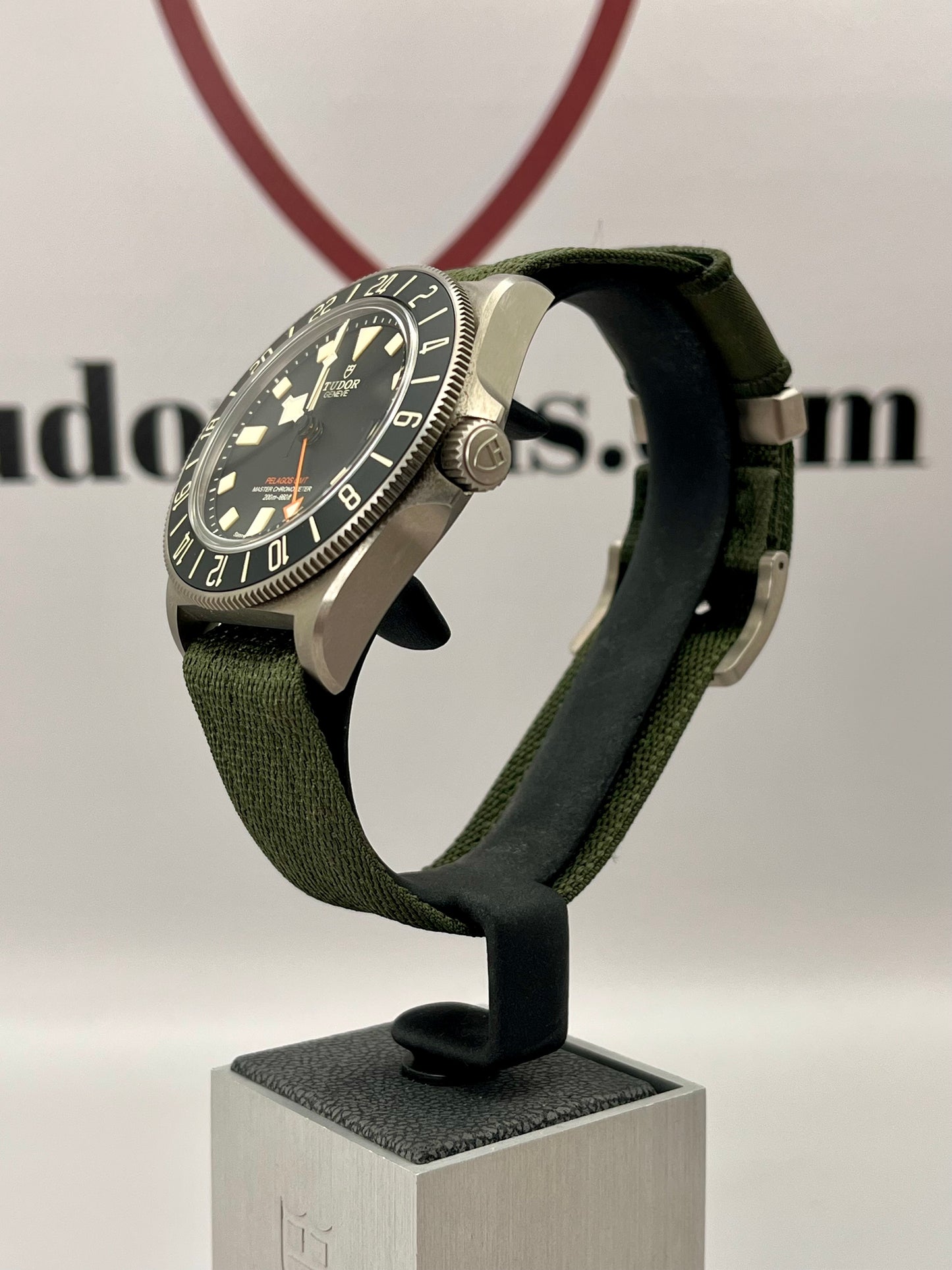 2025 Tudor Pelagos FXD GMT - 42mm - M2542G257NU - Full Set