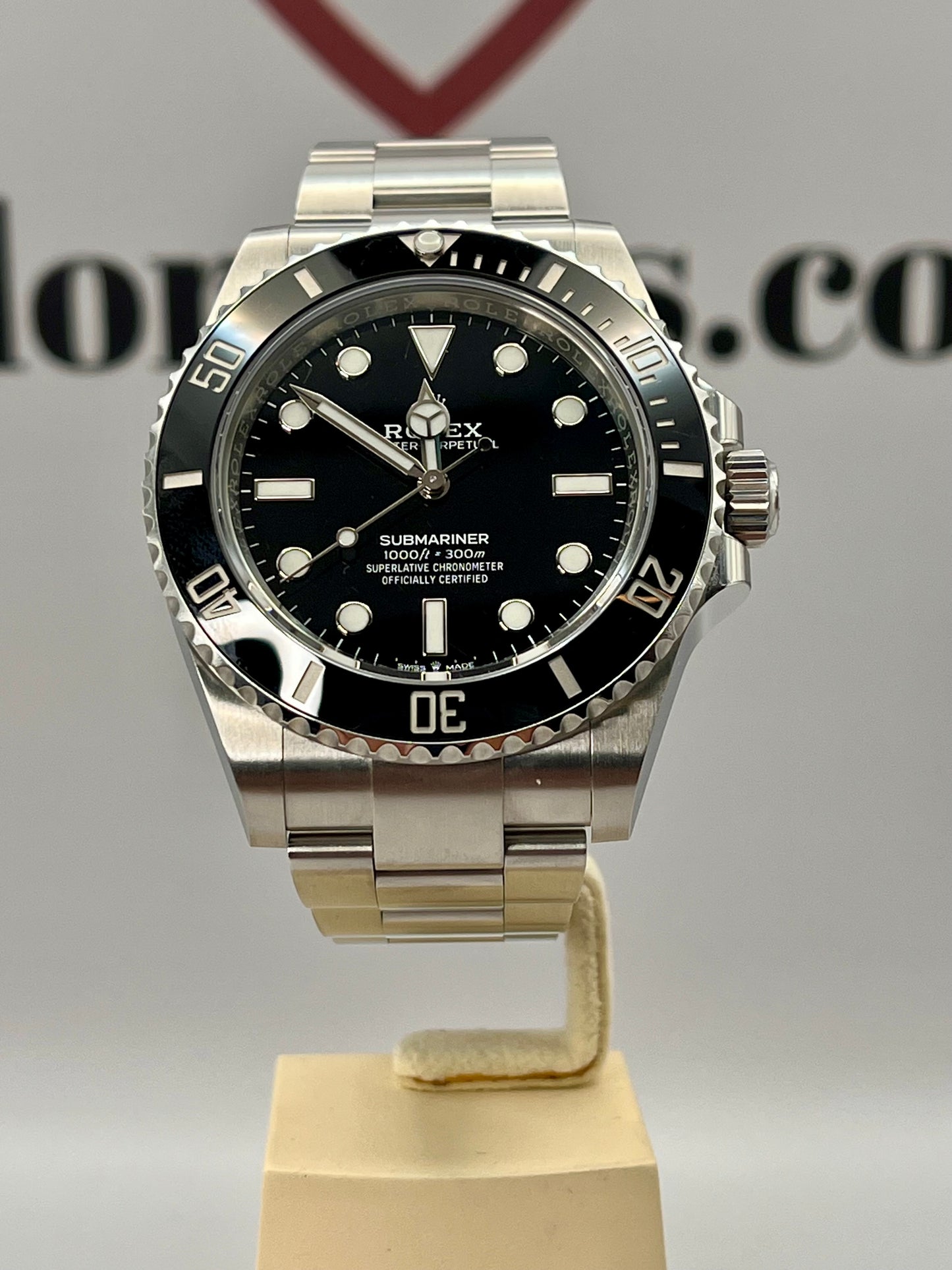2021 ROLEX Submariner - 124060 - 40 mm - Full Set - Warranty
