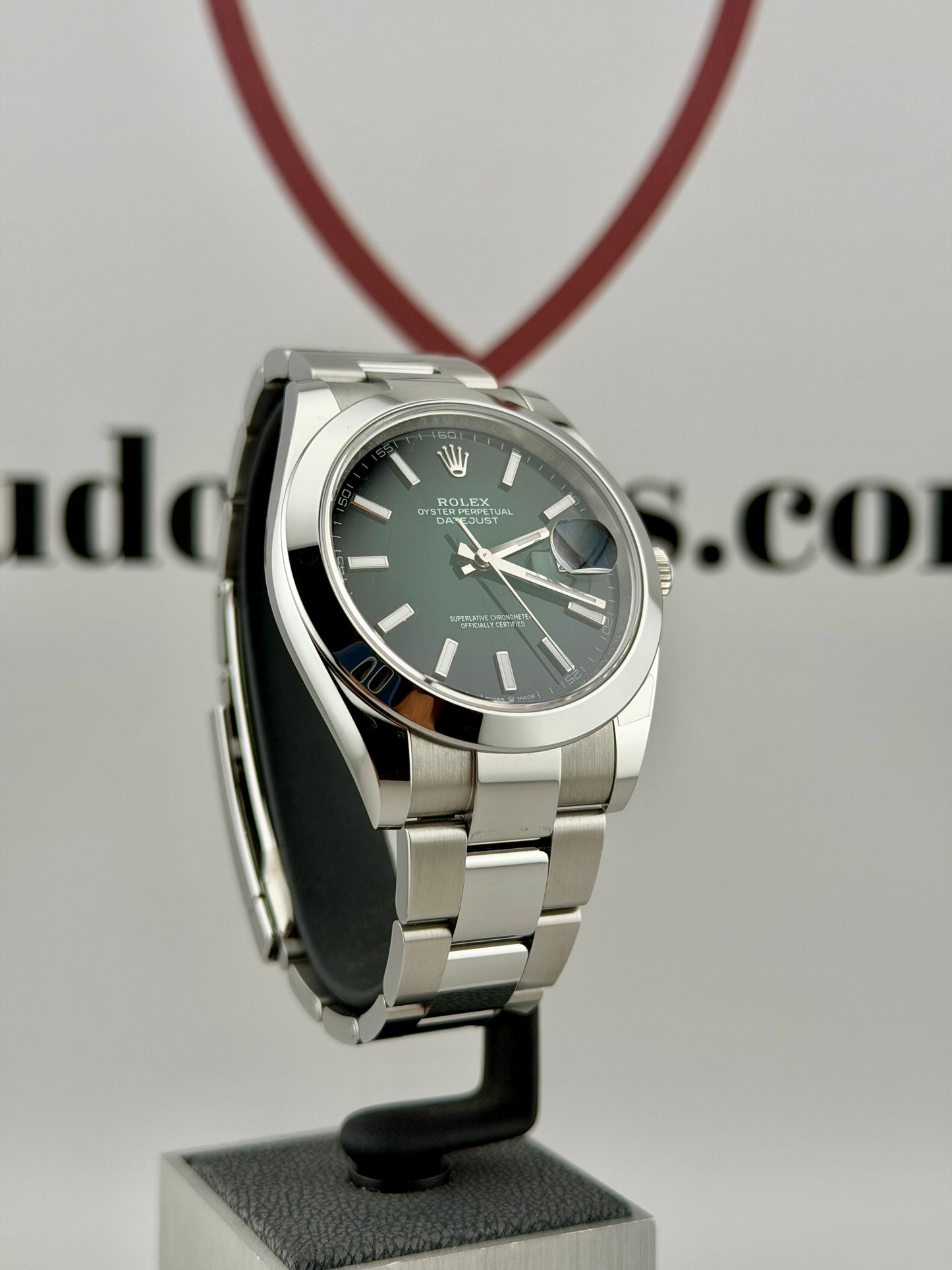 2026 ROLEX DateJust 41 Ombre Green Dial 126300 41mm Full Set