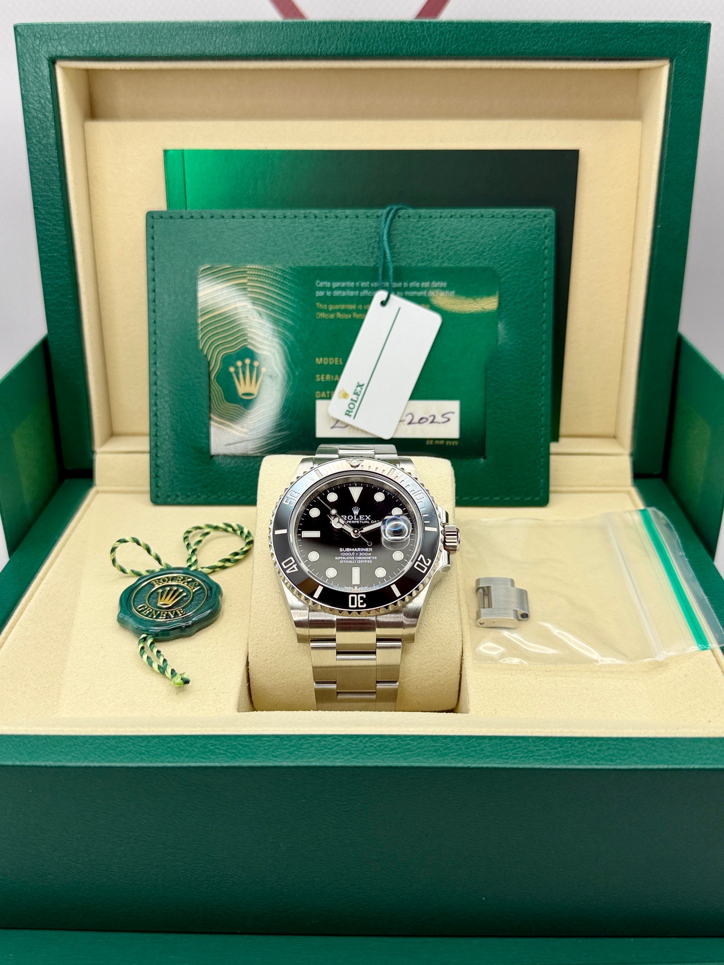 2025 ROLEX Submariner Date 126610LN 41mm Full Set