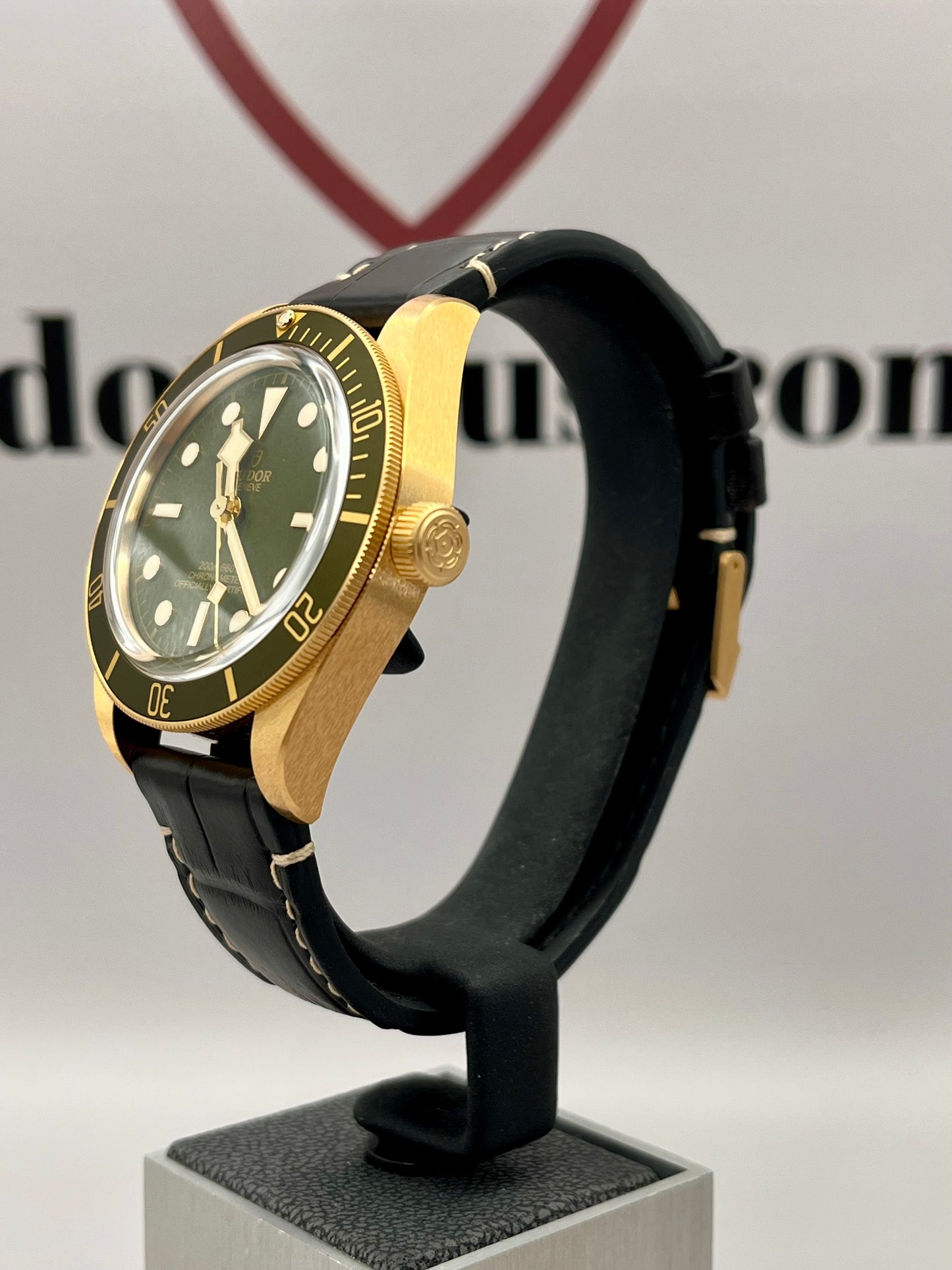 2025 **NEW** TUDOR Black Bay 58 18K - 79018V - 39 mm - Full Set